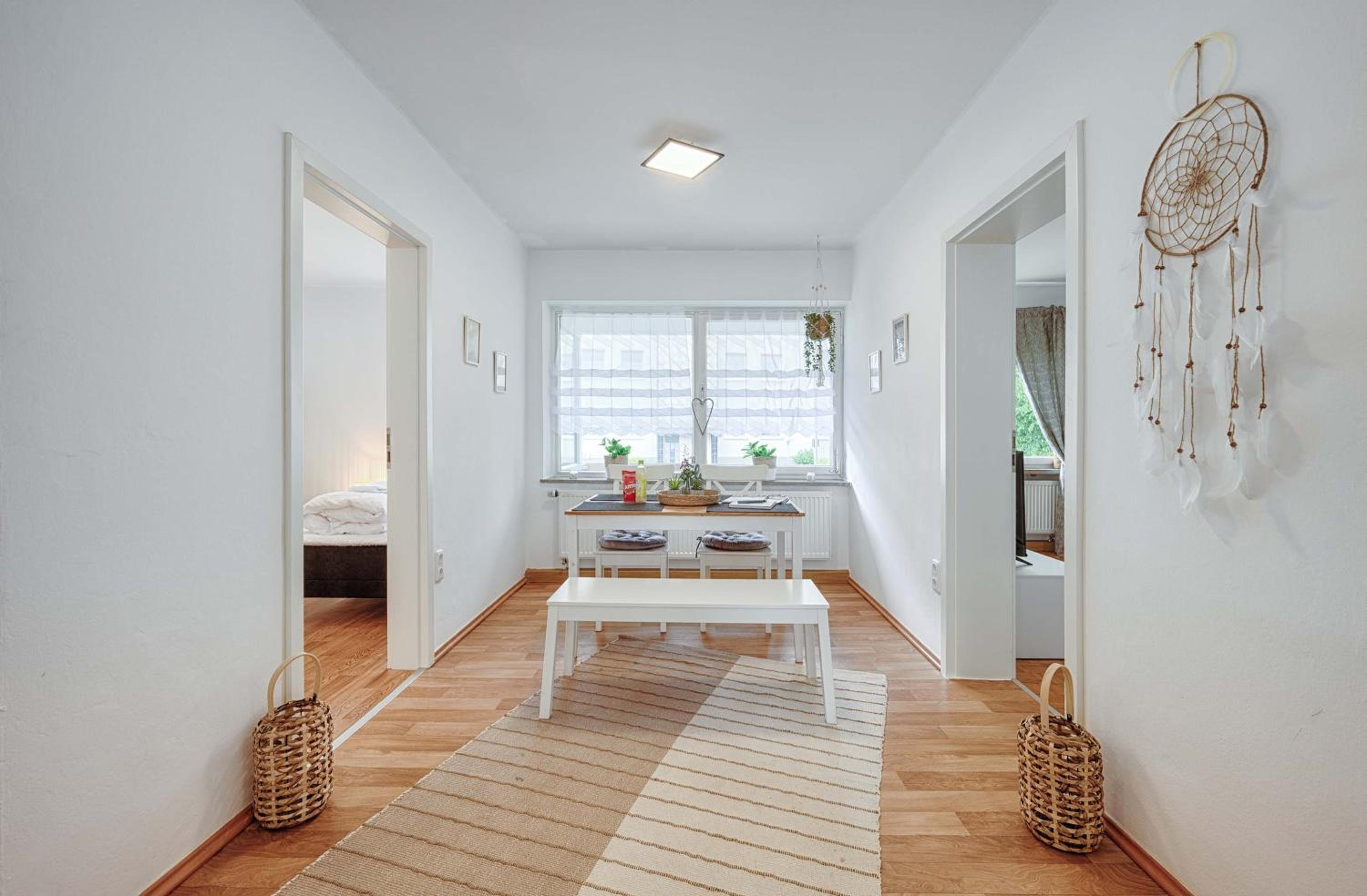 Select-Home 3 - Netflix - Parkplatz - Business Home