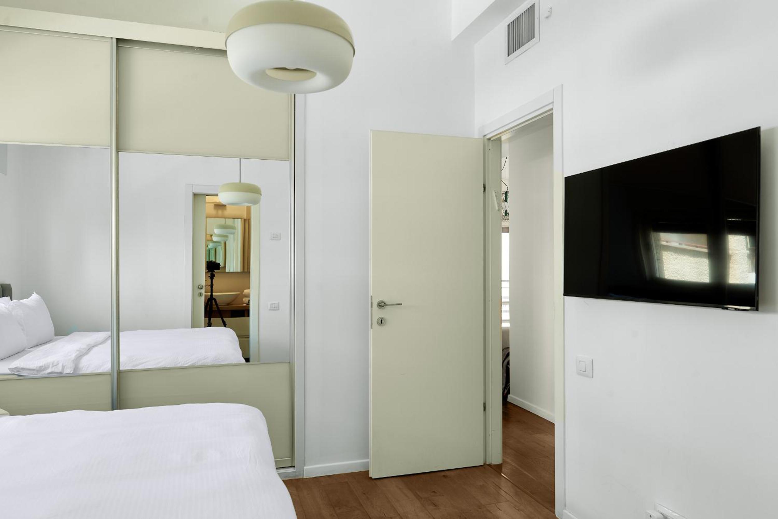 Boutique apartment with sea view
