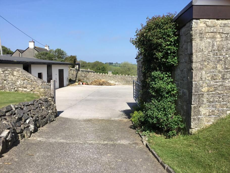 The Old Stable, Llancarfan