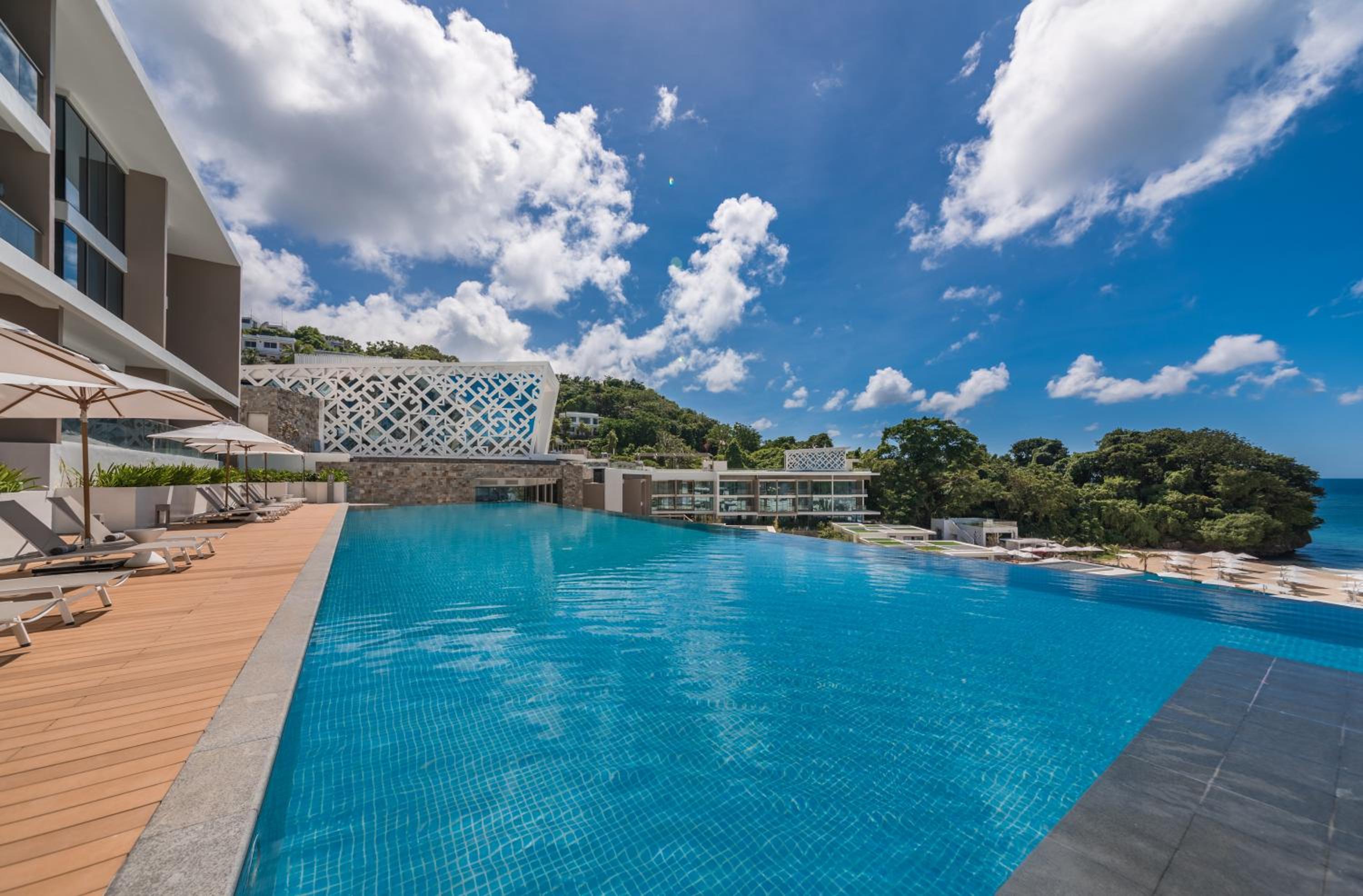 Crimson Resort and Spa Boracay