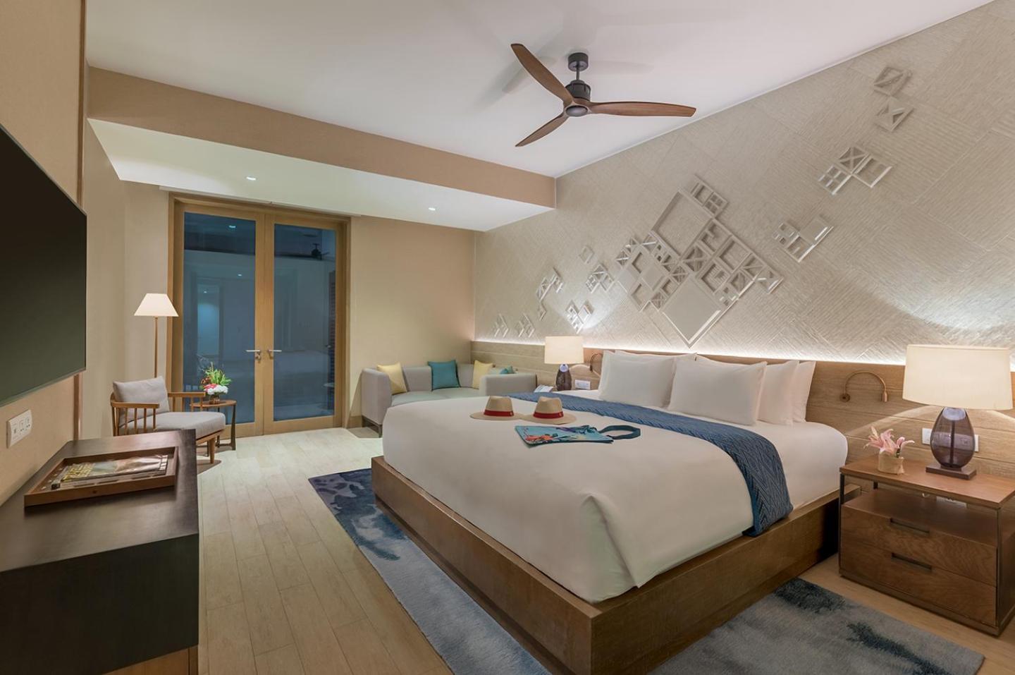 Crimson Resort and Spa Boracay