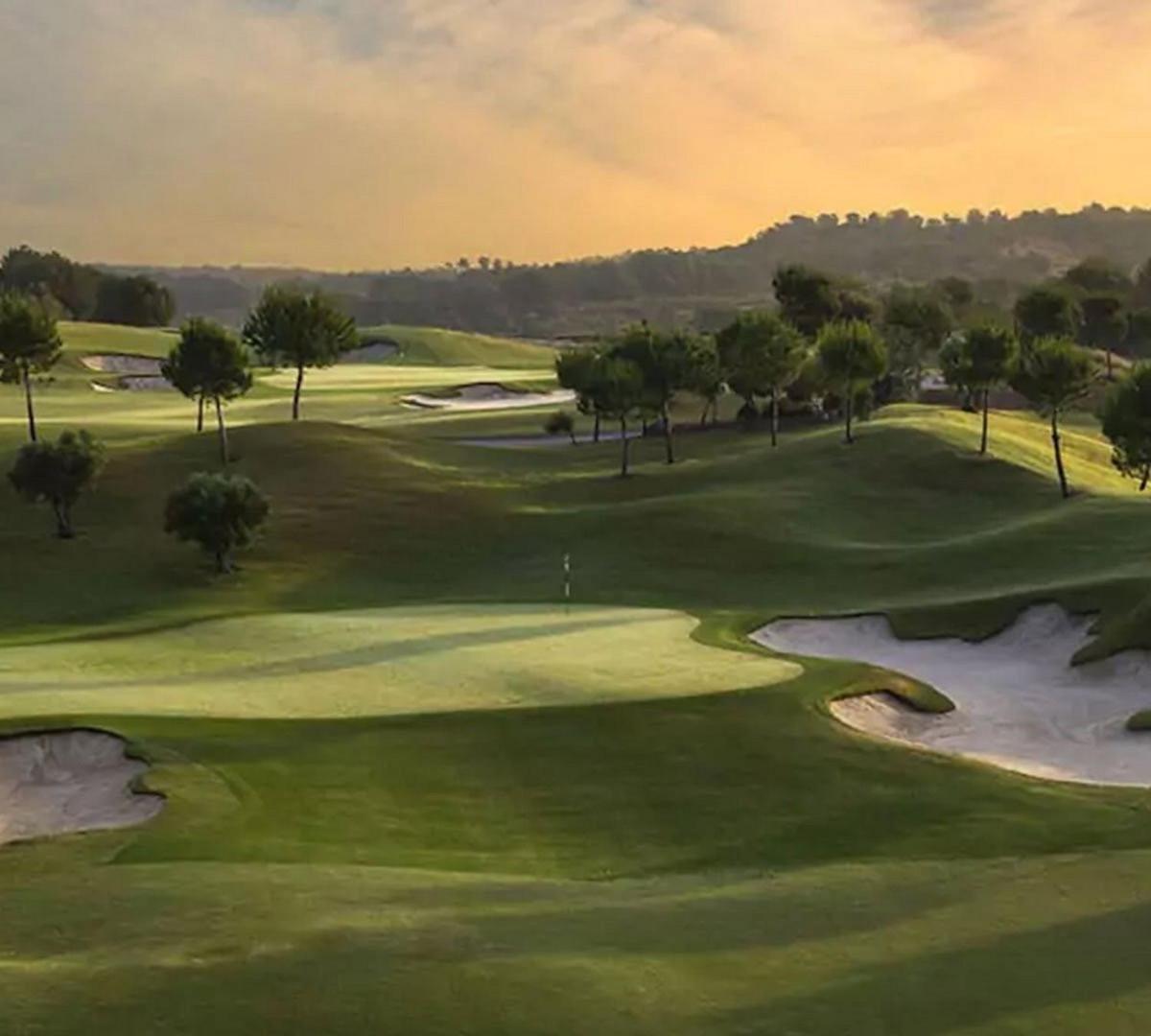 Villamartin apartment. Excellent location for Golfers, Cyclists and Hikers