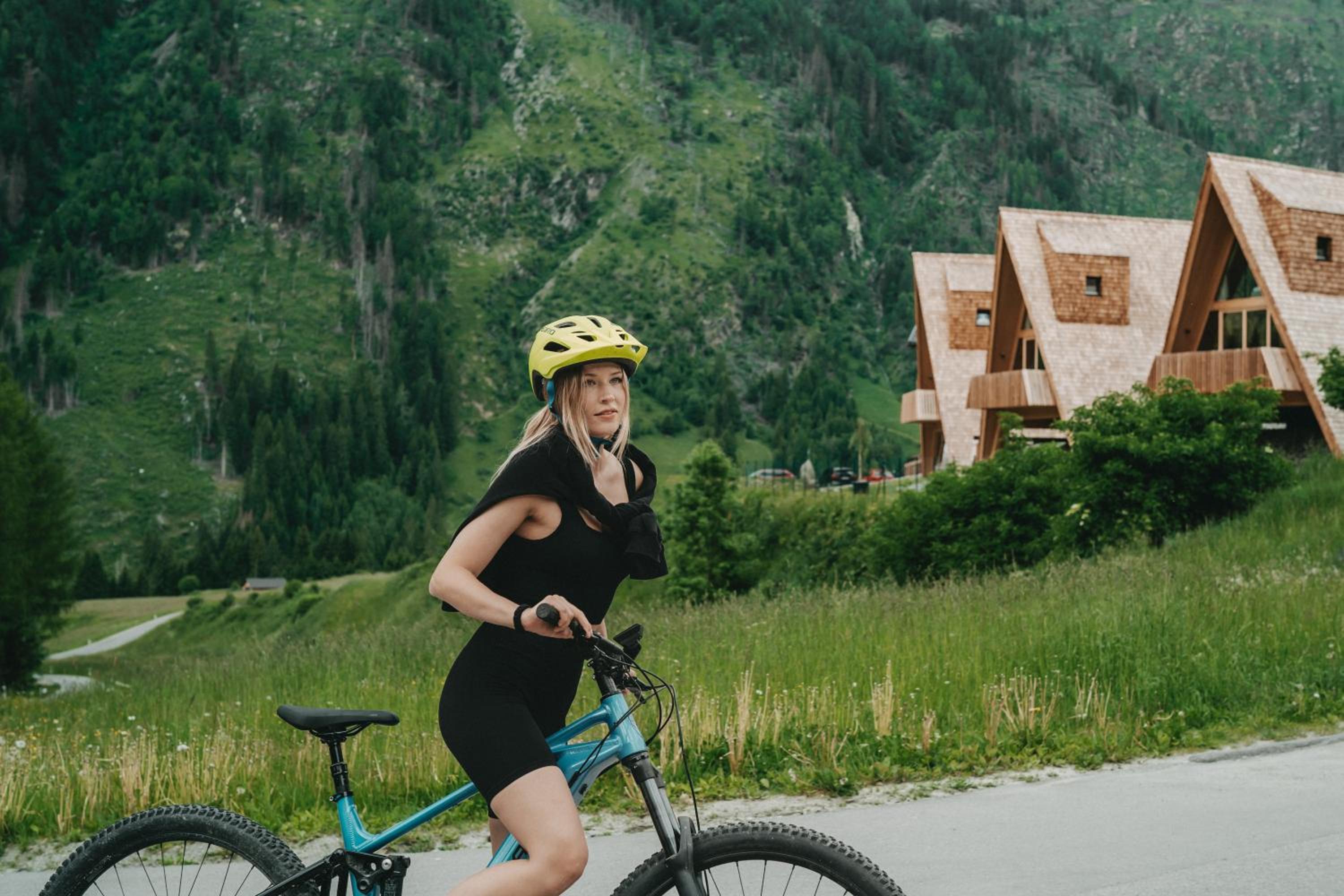 Collis Hill Chalets & Hotel