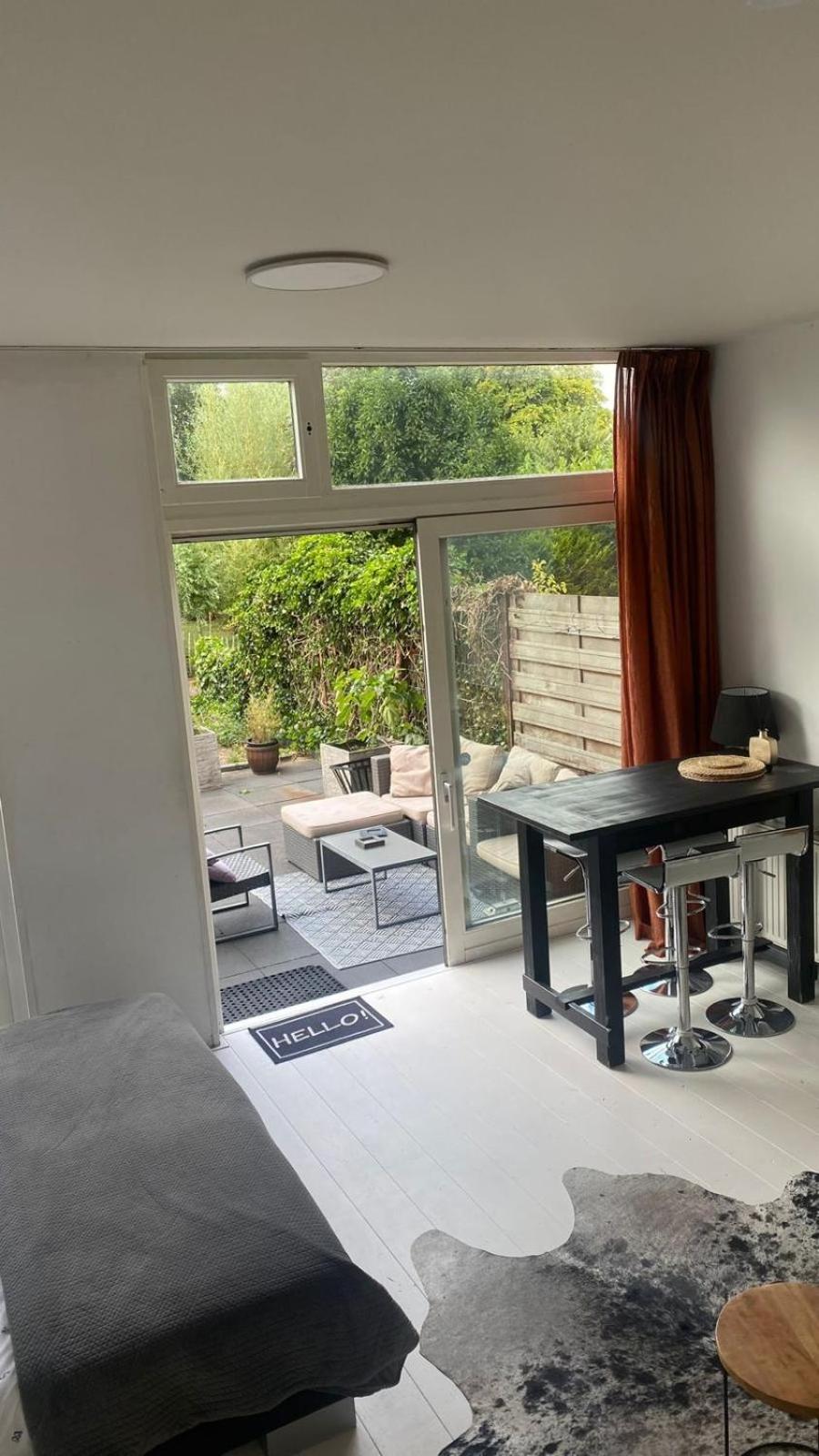 Canal Garden Apartment StayWell Amsterdam