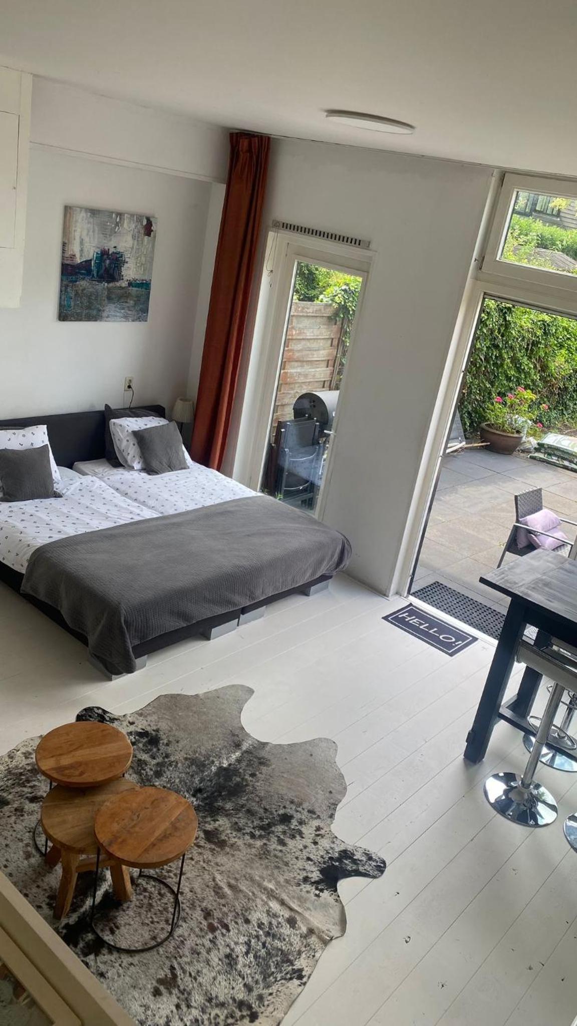 Canal Garden Apartment StayWell Amsterdam