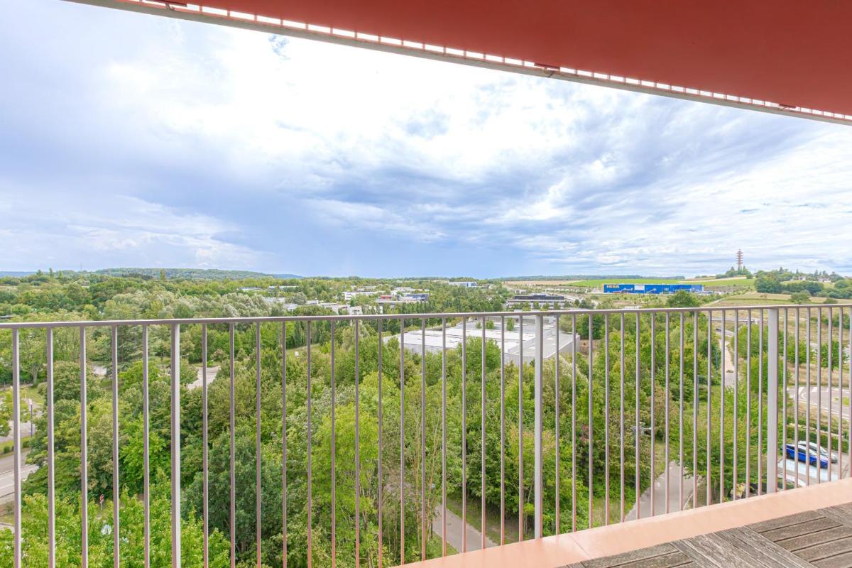 balcony