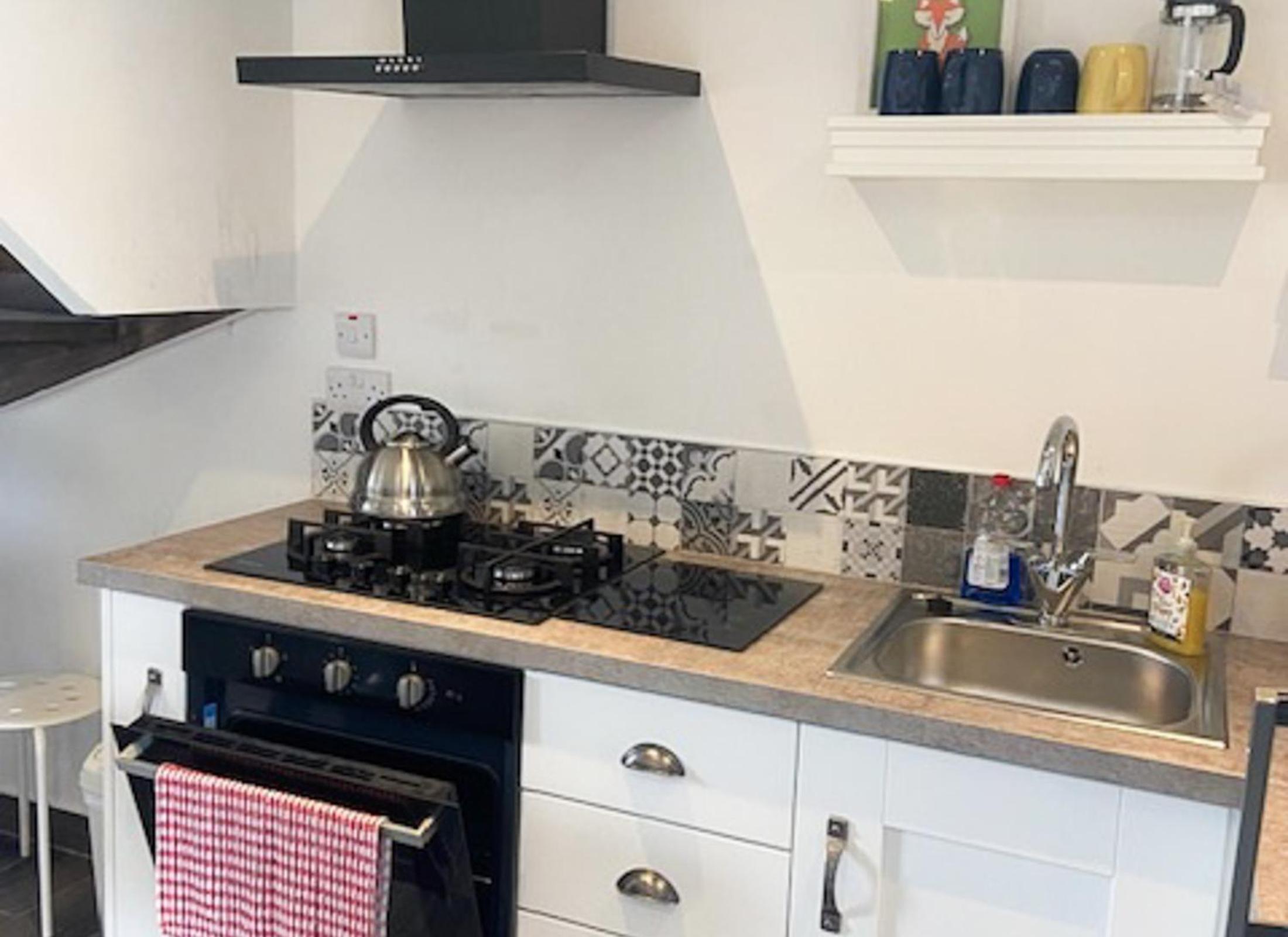 Shannon Castle Holiday Cottages Type A by Trident Holiday Homes view 3