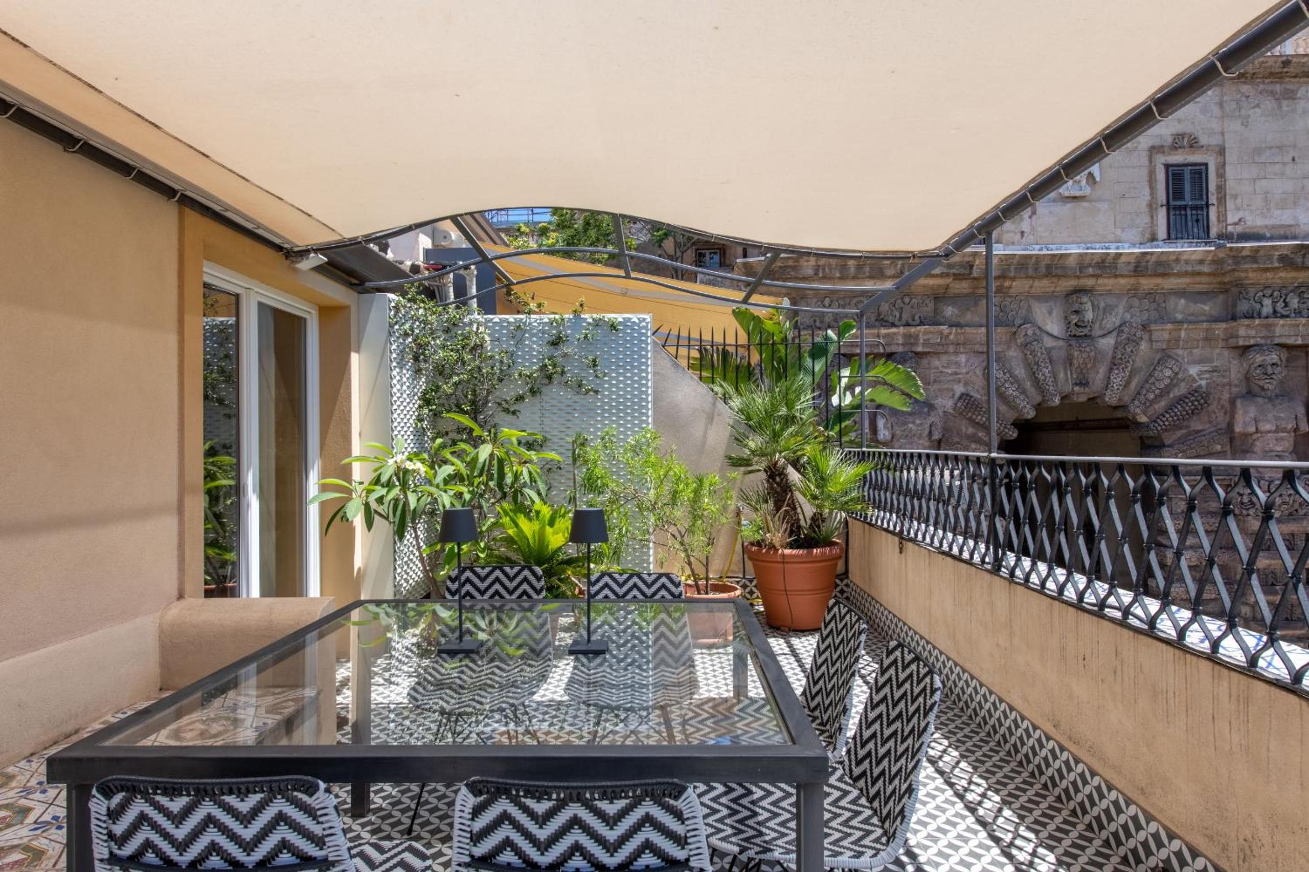 Normanni Apartment with Terrace by Wonderful Italy photo 4