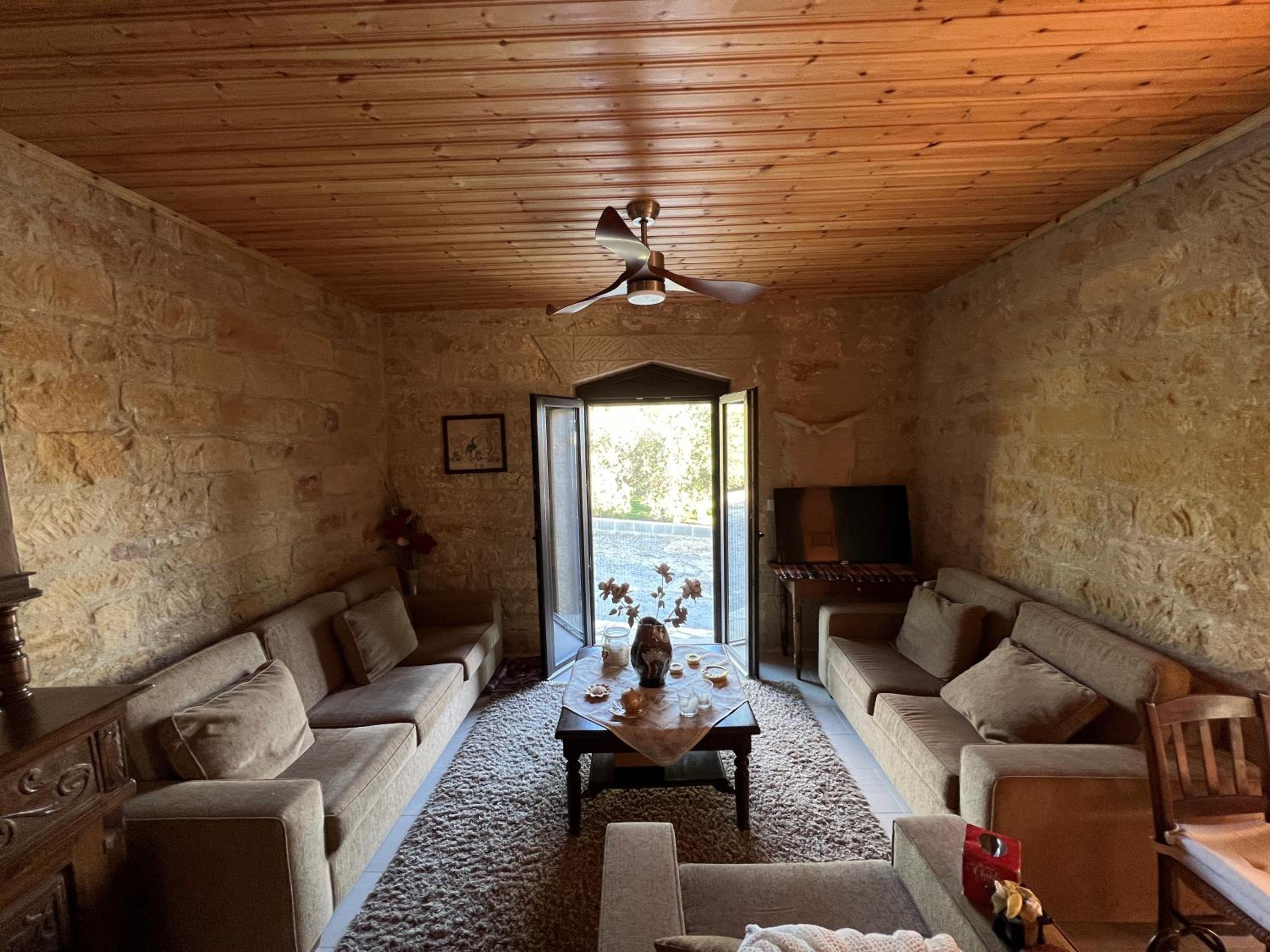 Cosy Piano village cottage in Pachna