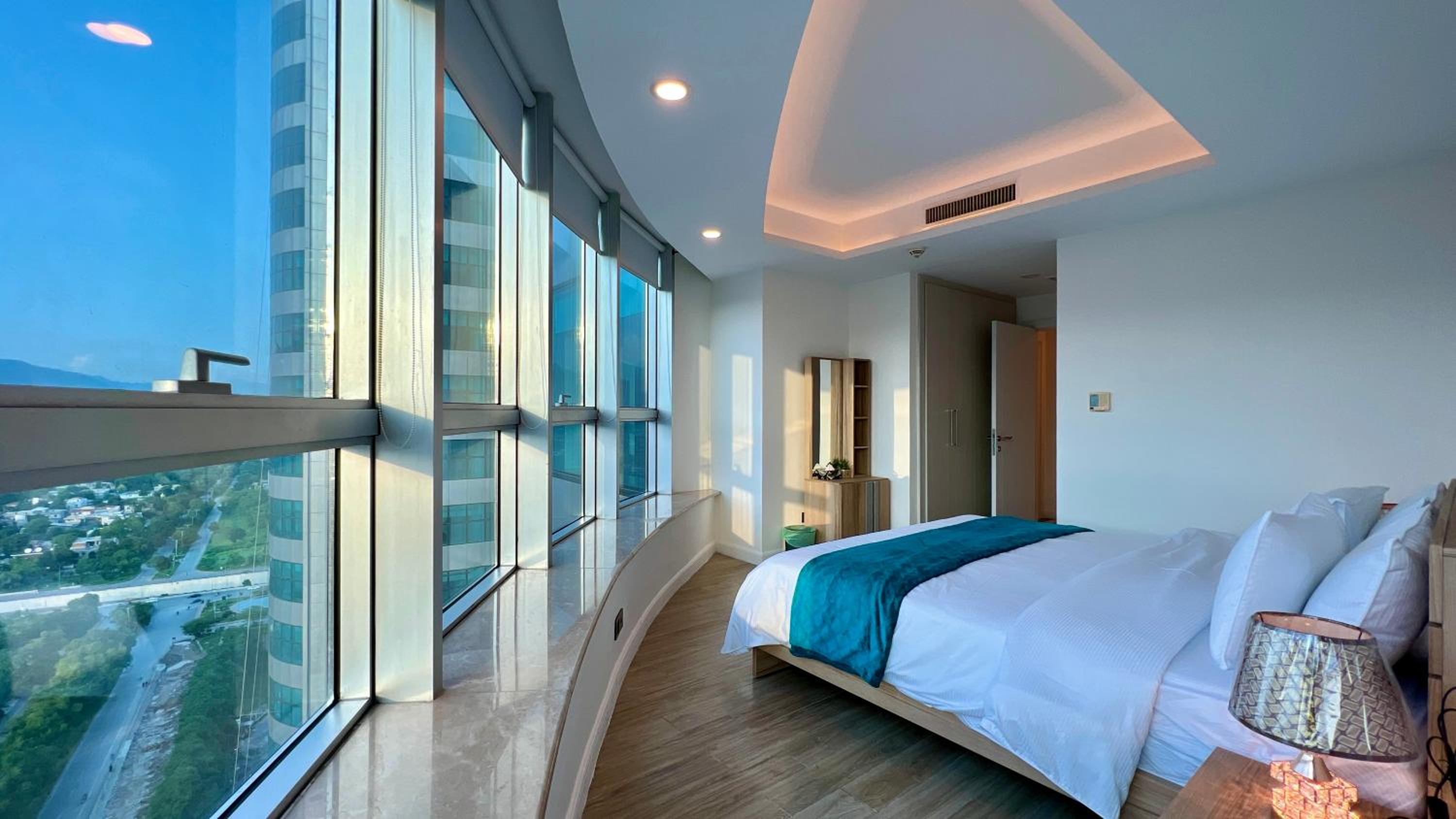 Centaurus Apartment Mountain View Two Bedroom view 3