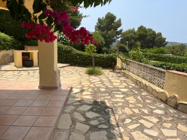 Authentic groundfloor apartment in beautiful villa, Javea