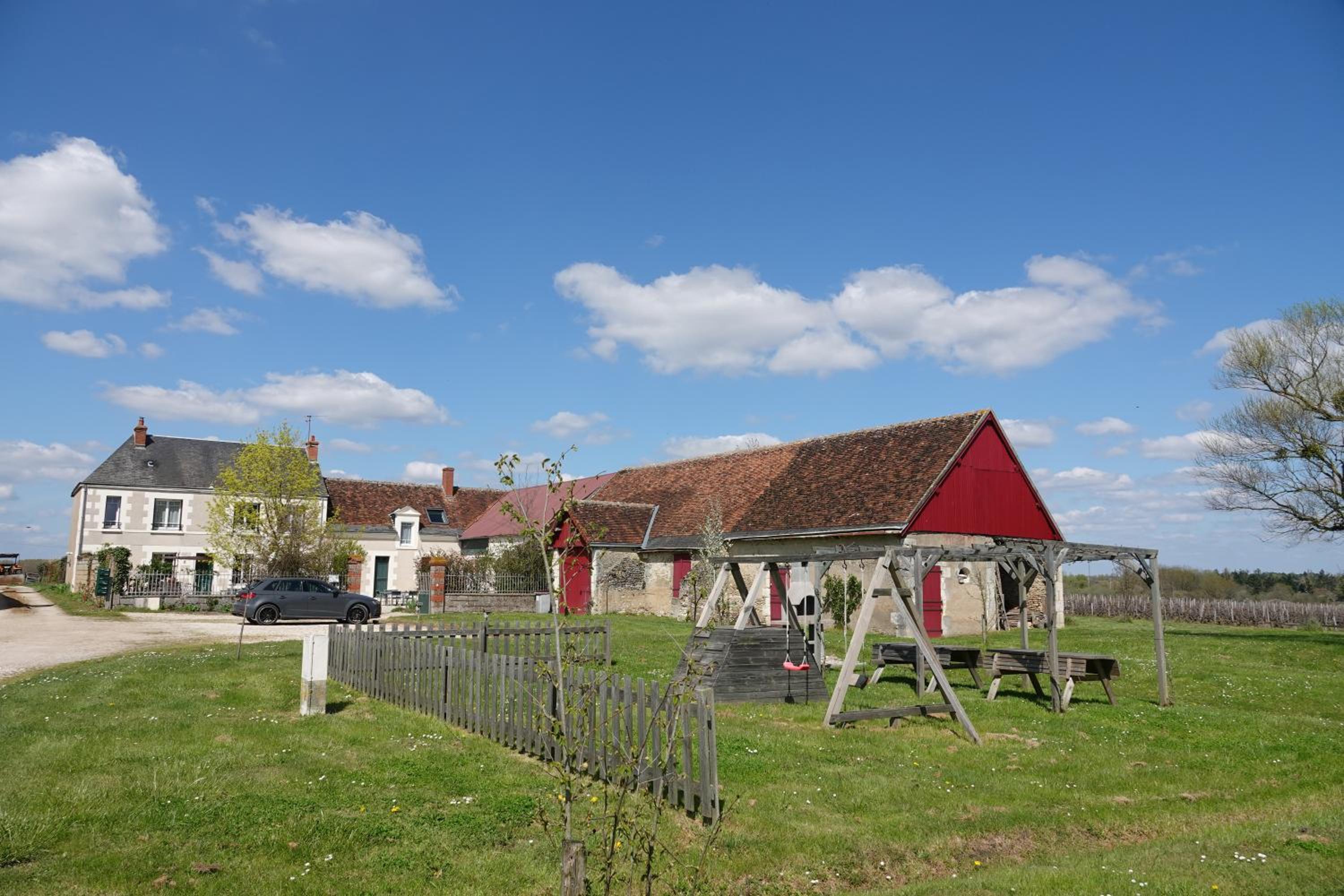 Les hirondelles du moulin view 2