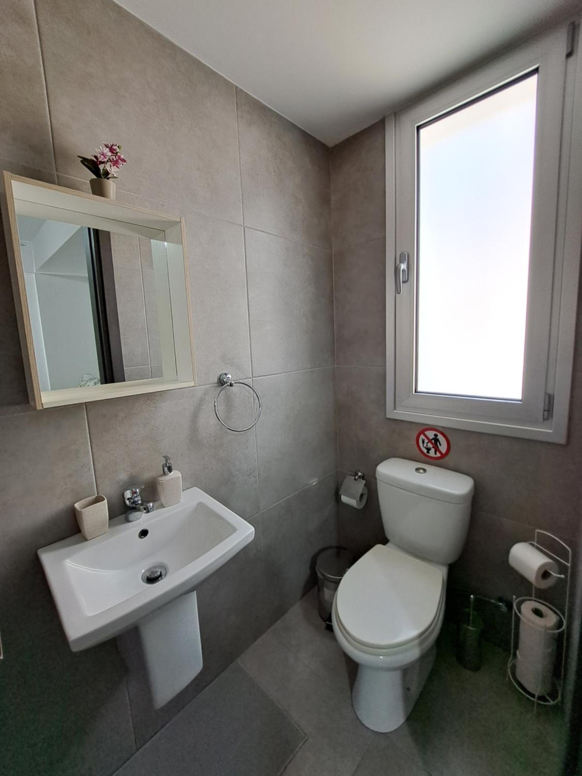 Albert's apartment St Lazarus 402 B - First Floor
