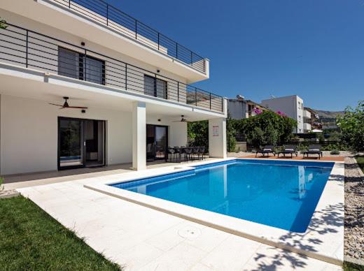 Podstrana Vacations - Family House "Villa Gyra" with Private Swimming Pool, Indoor BBQ, Gym and Gaming room! - Property Image 52