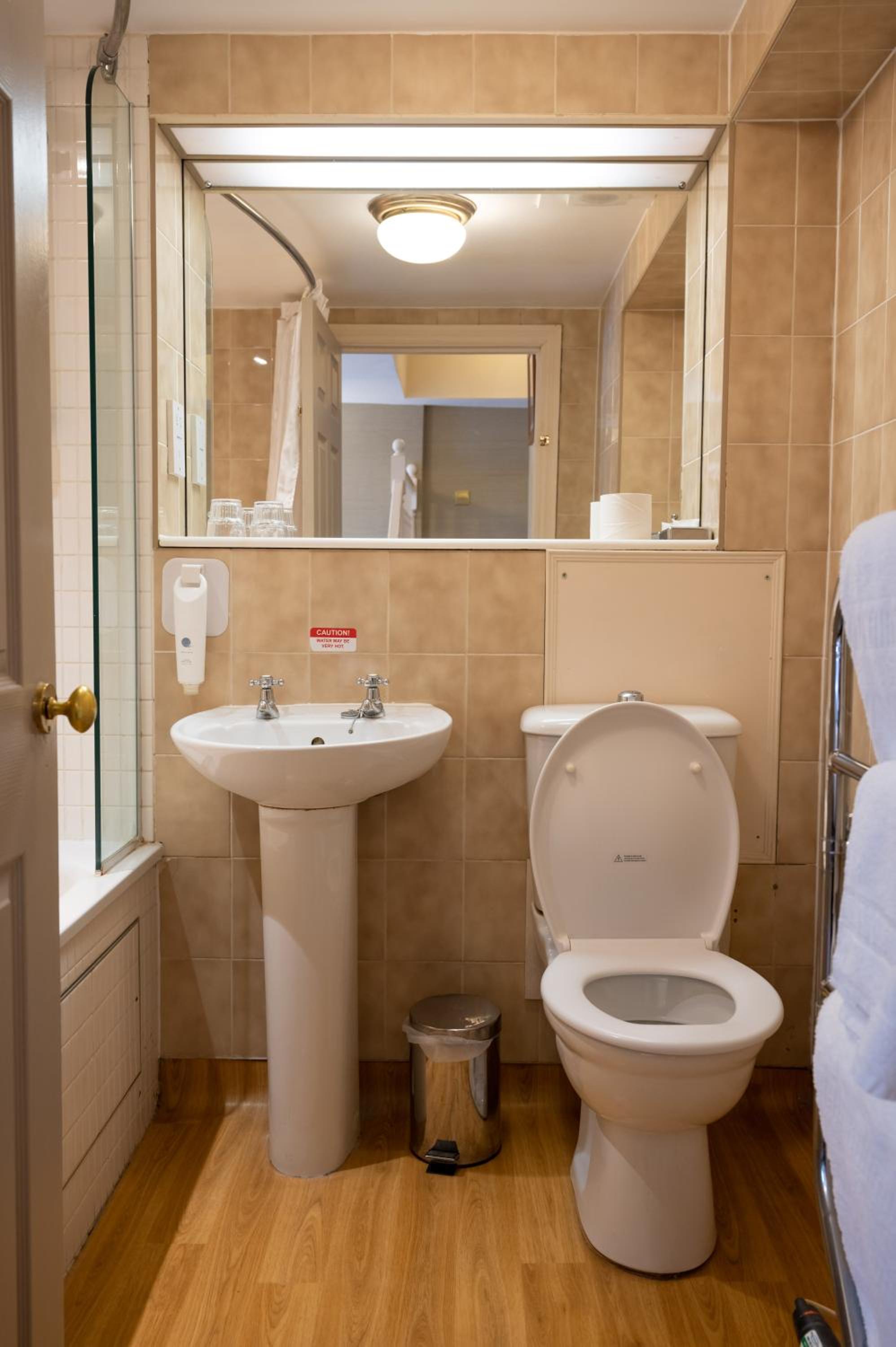 Marlborough Vacations - Castle and Ball by Greene King Inns - Property Image 42