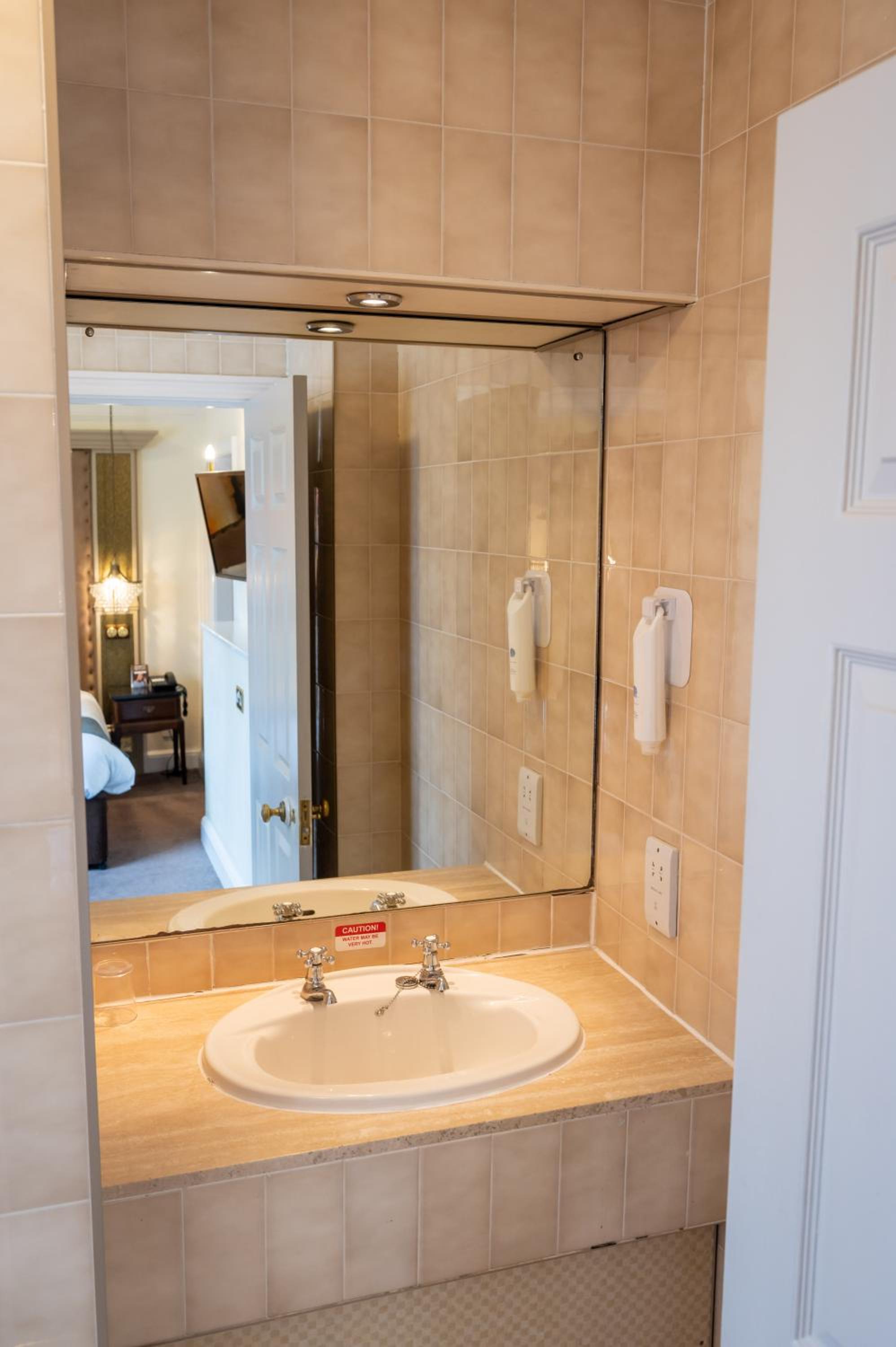 Marlborough Vacations - Castle and Ball by Greene King Inns - Property Image 46