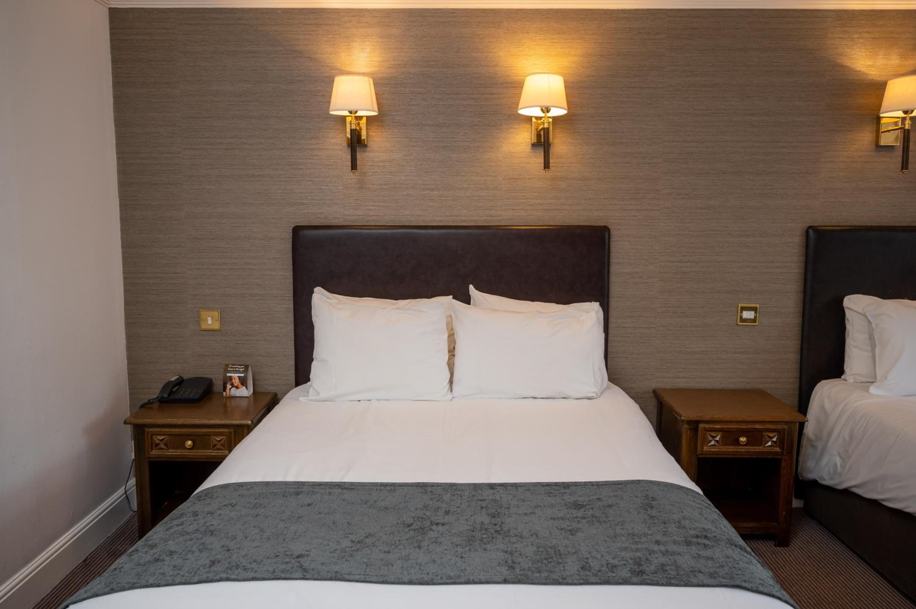 Marlborough Vacations - Castle and Ball by Greene King Inns - Property Image 6