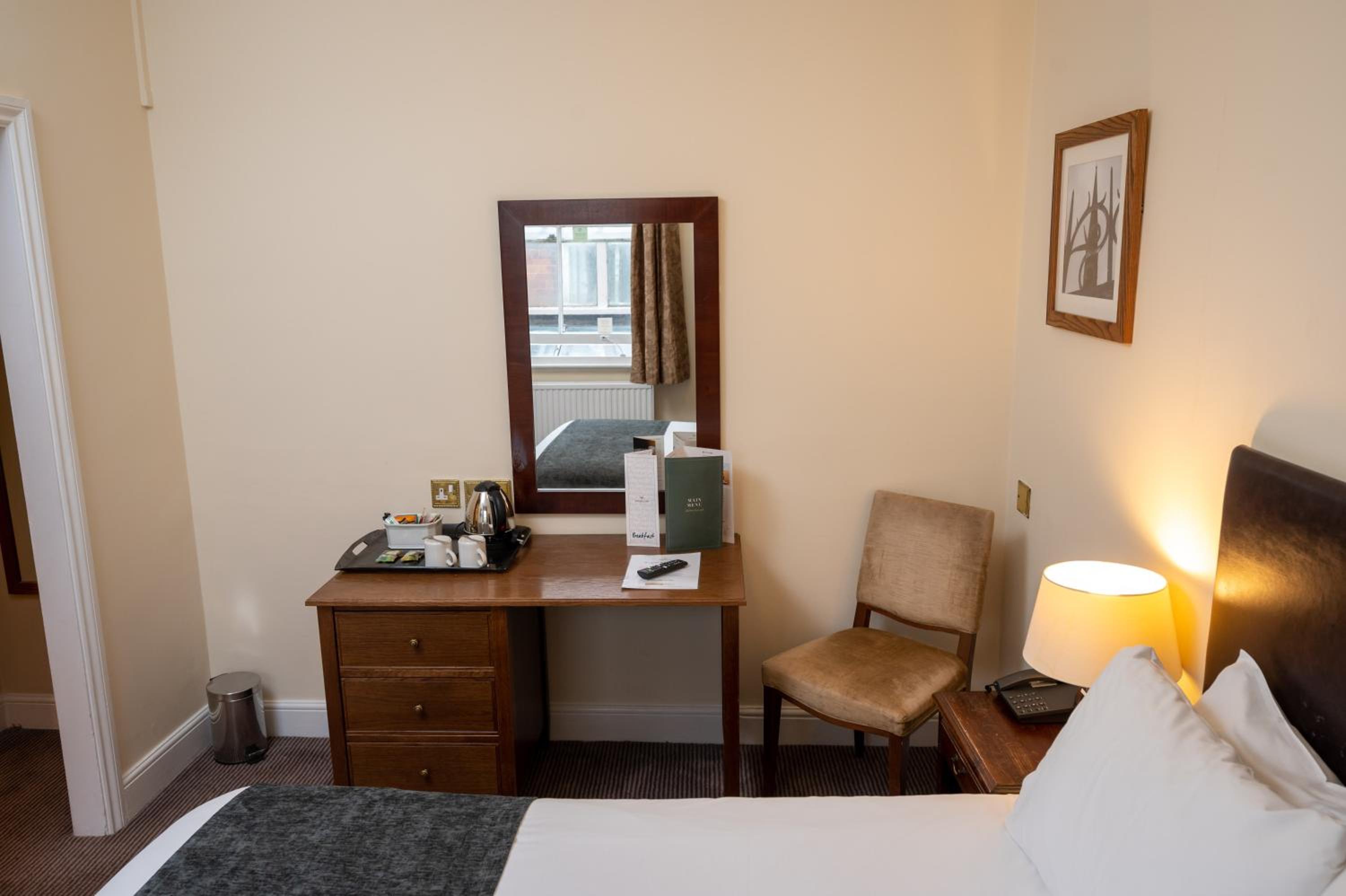 Marlborough Vacations - Castle and Ball by Greene King Inns - Property Image 12