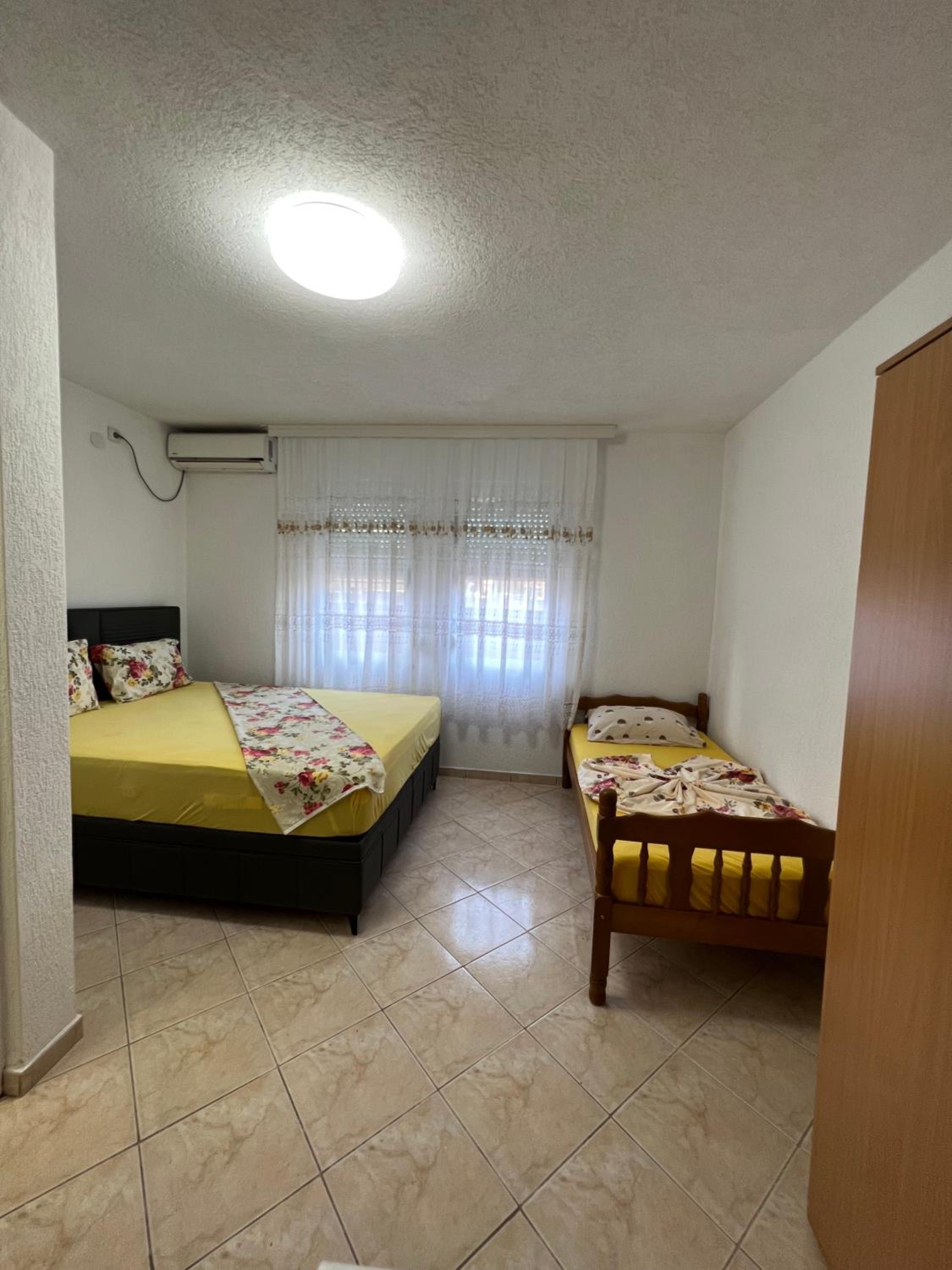 Apartments Zalli