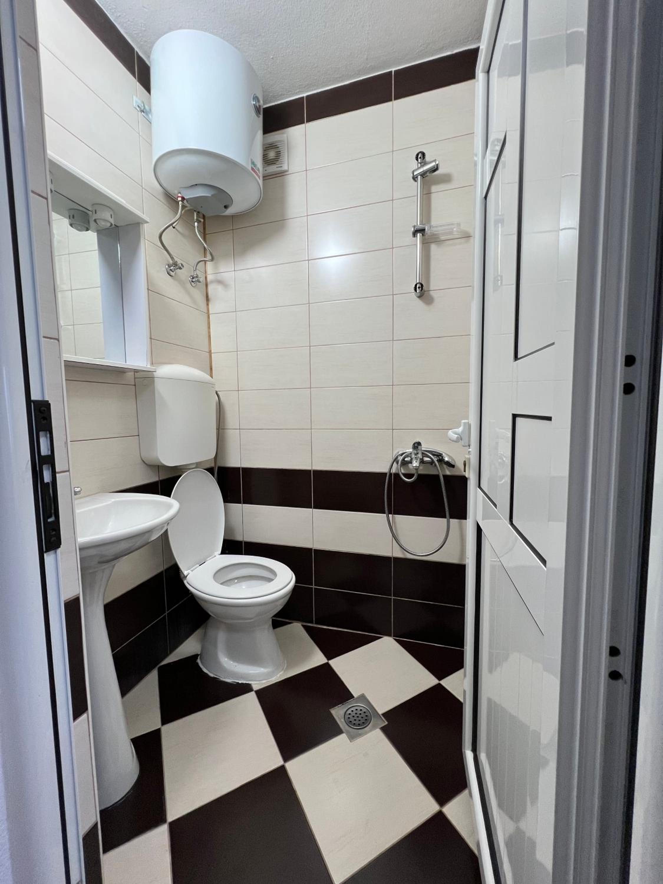 Apartments Zalli