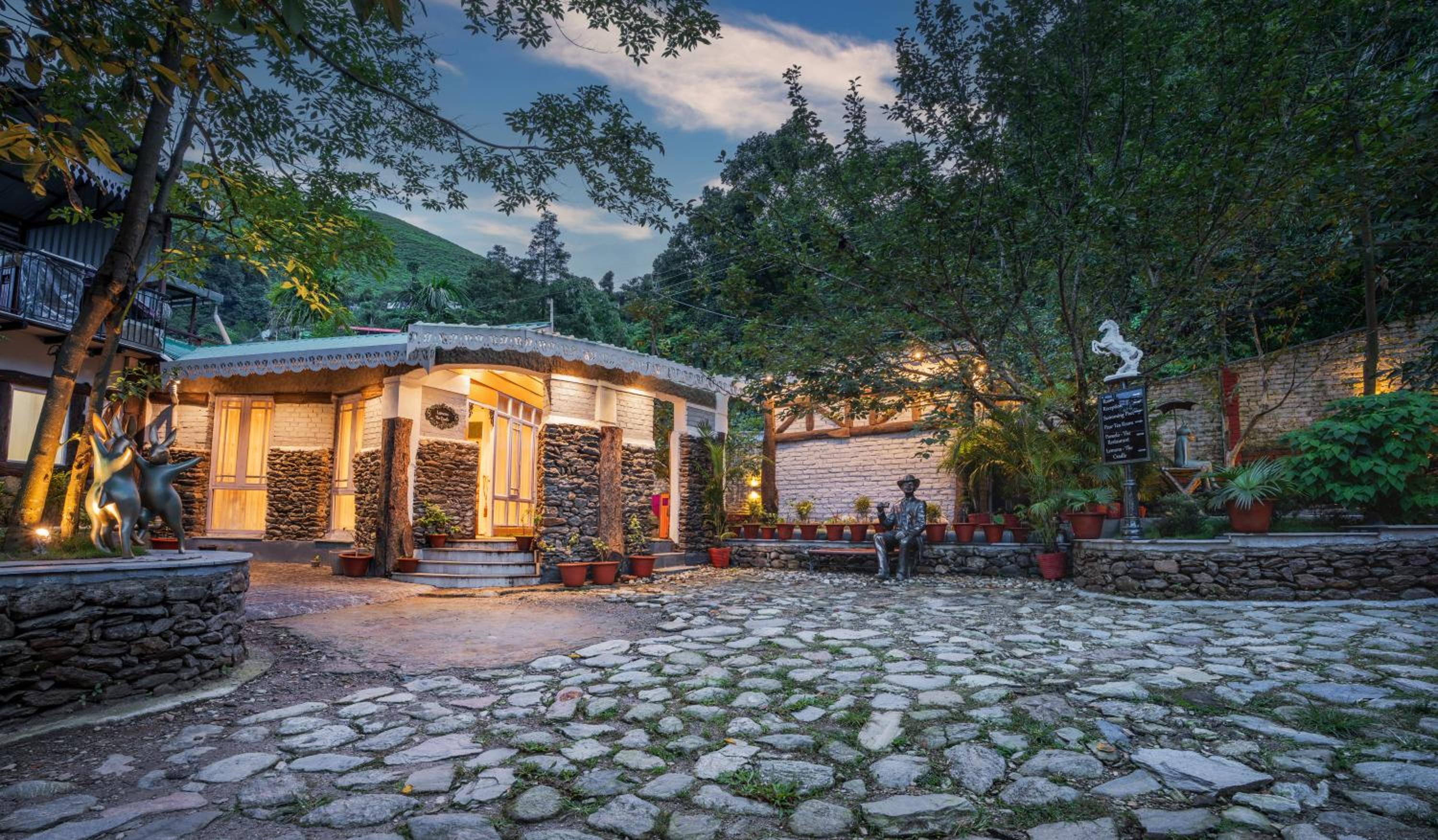 Summit Bougainvillea Tea Resort