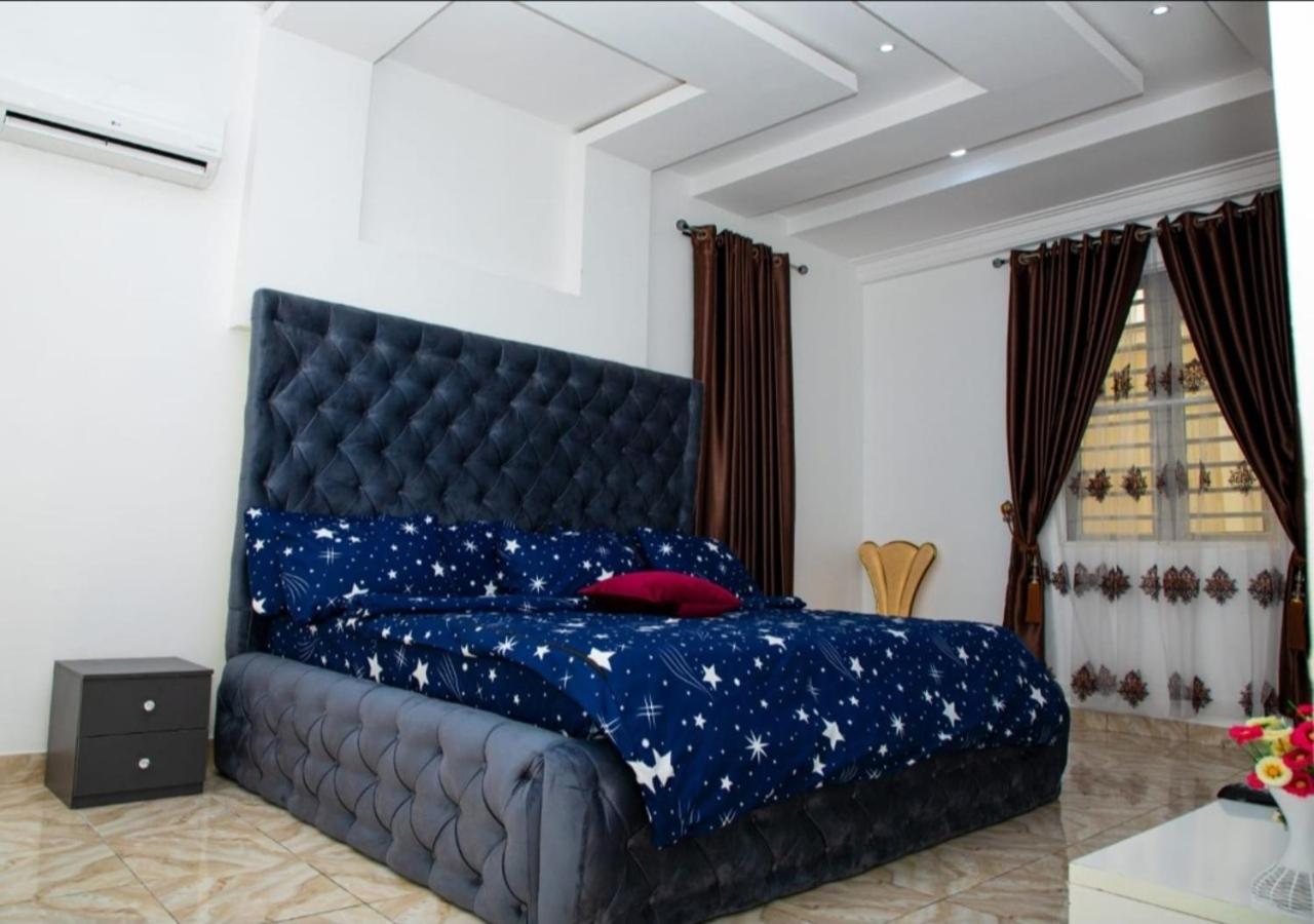 Elegant Home view 3