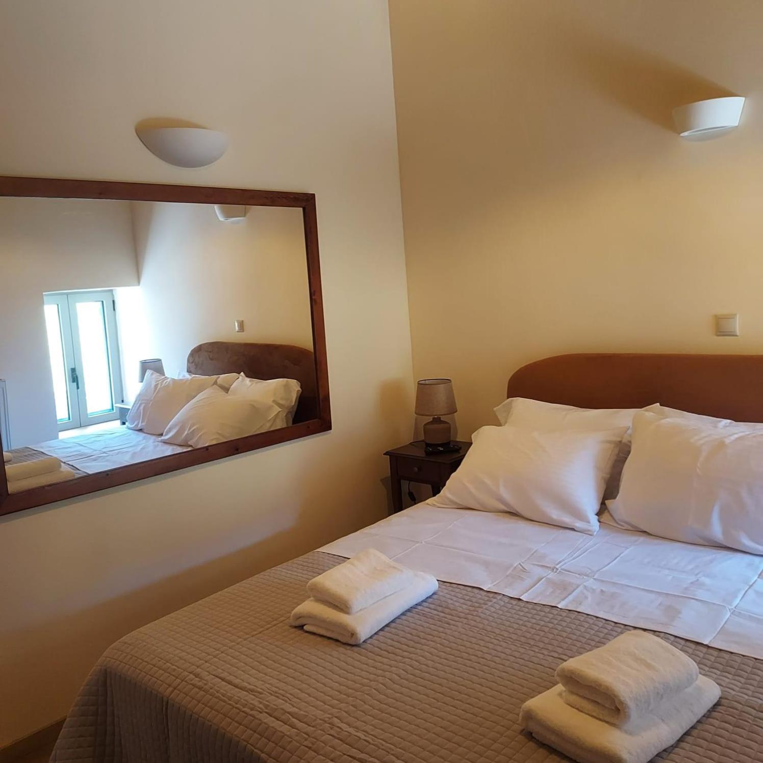 AROANIA suites