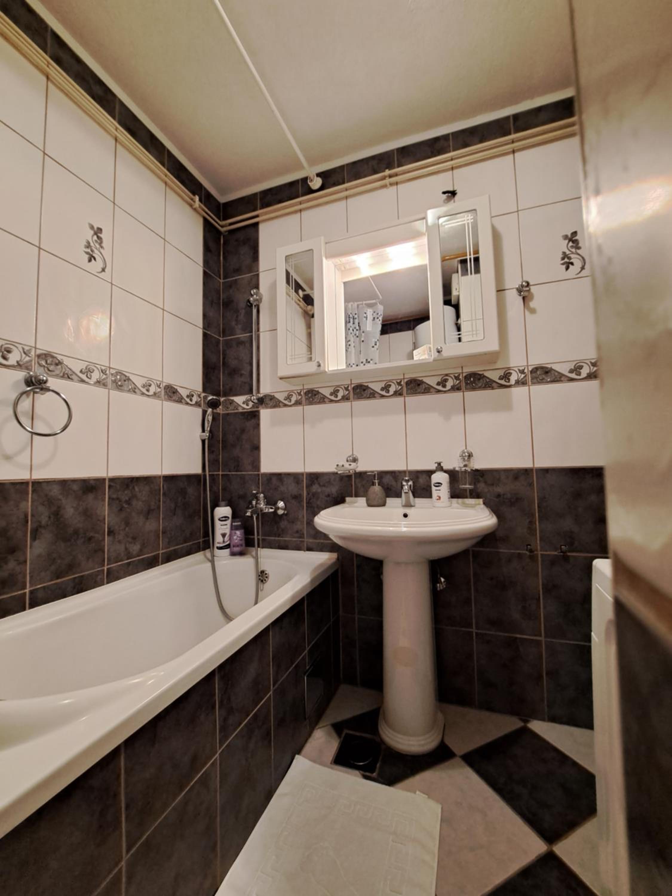 Cozy Sarajevo City Apartment