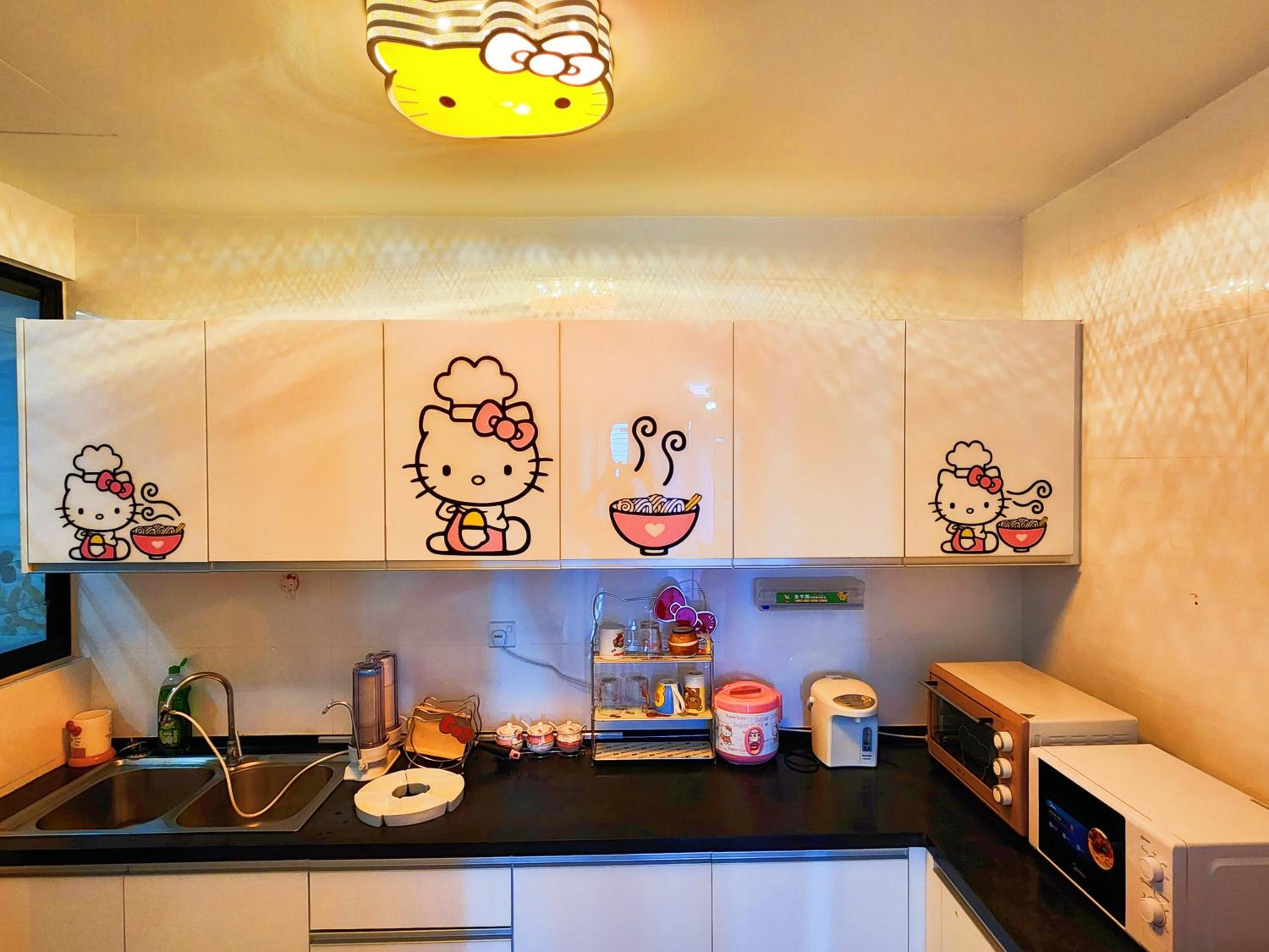 Puchong HELLO KITTY Fully Air-Con Suite