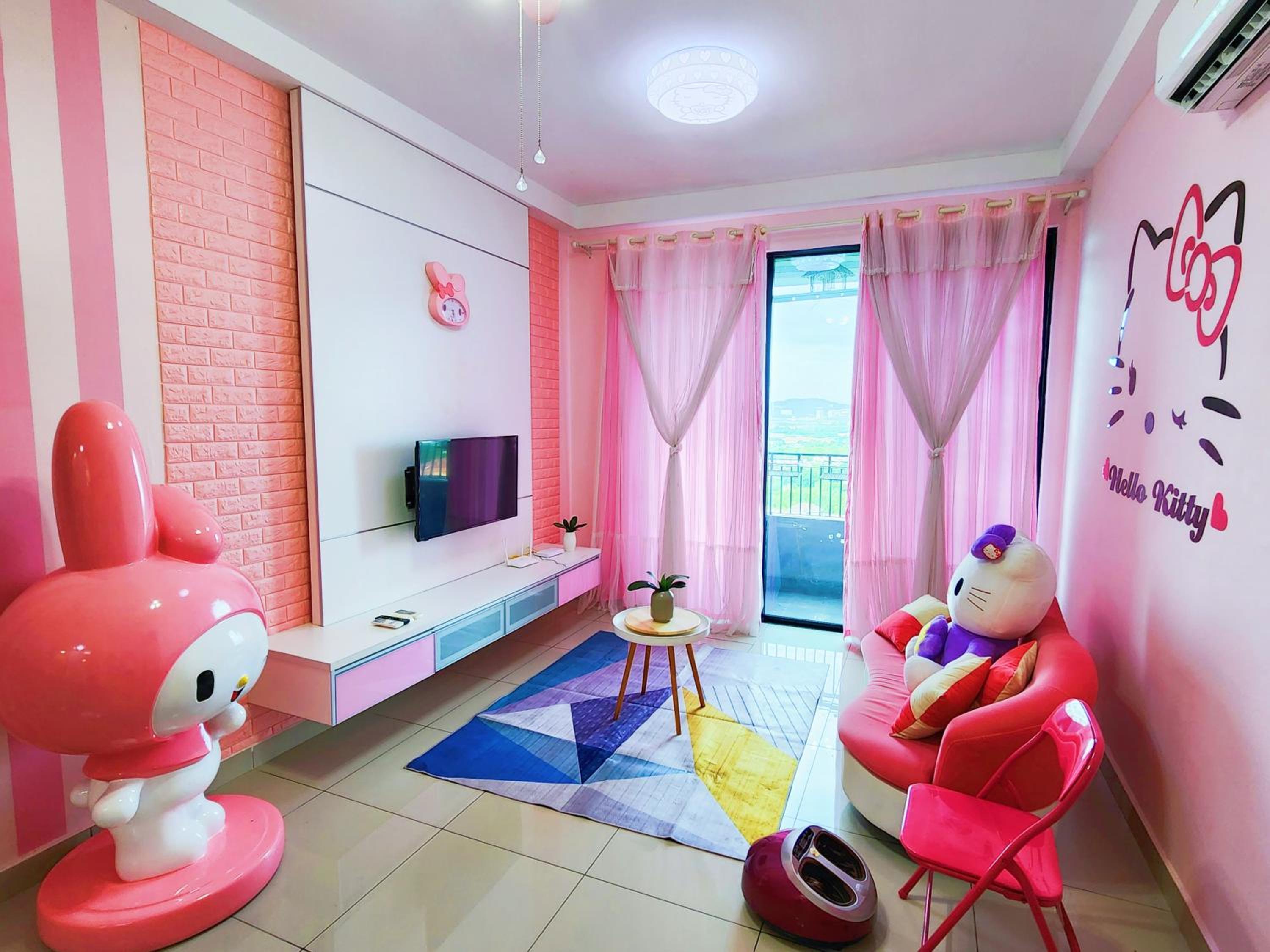 Puchong HELLO KITTY Fully Air-Con Suite