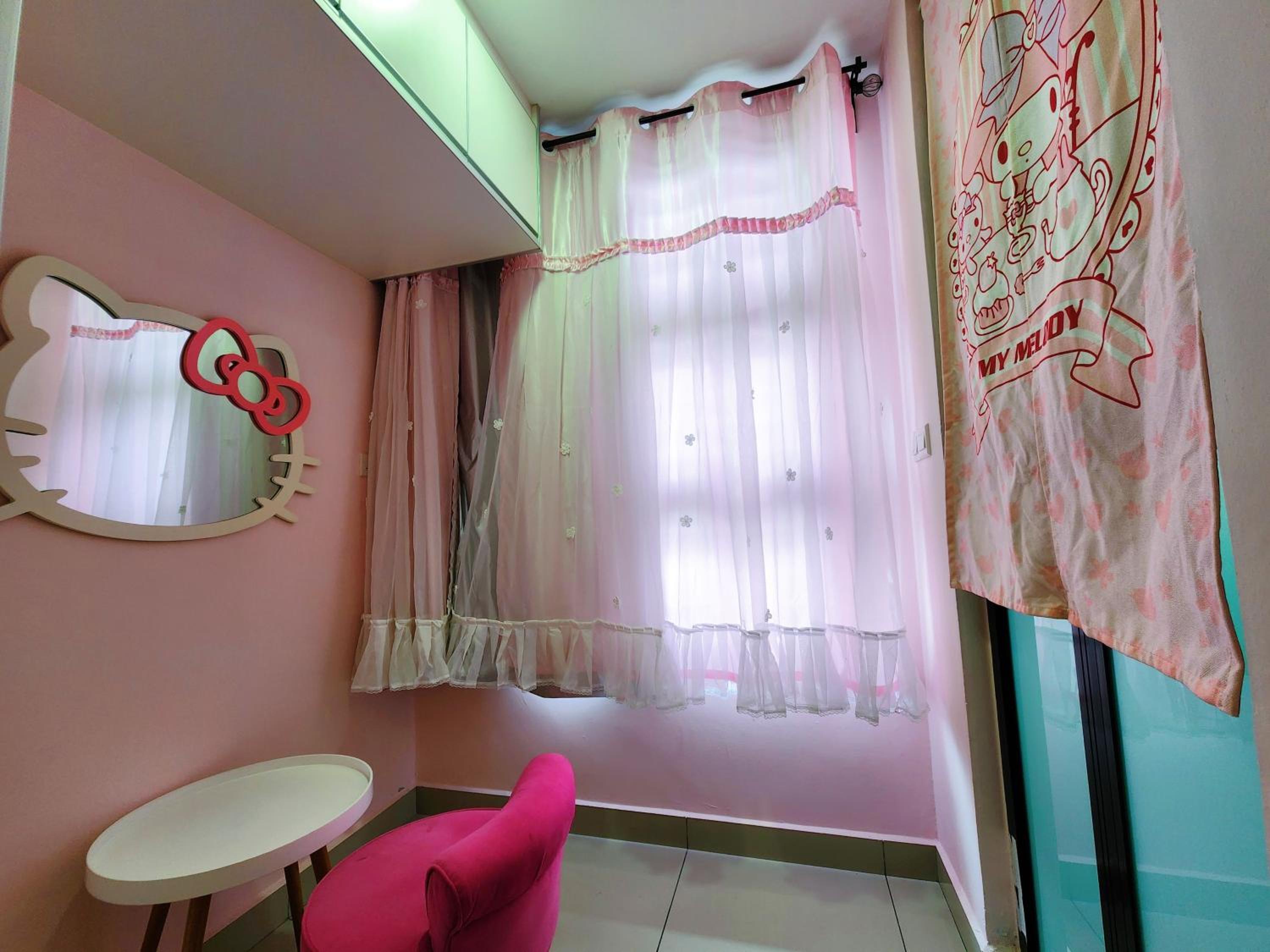 Puchong HELLO KITTY Fully Air-Con Suite
