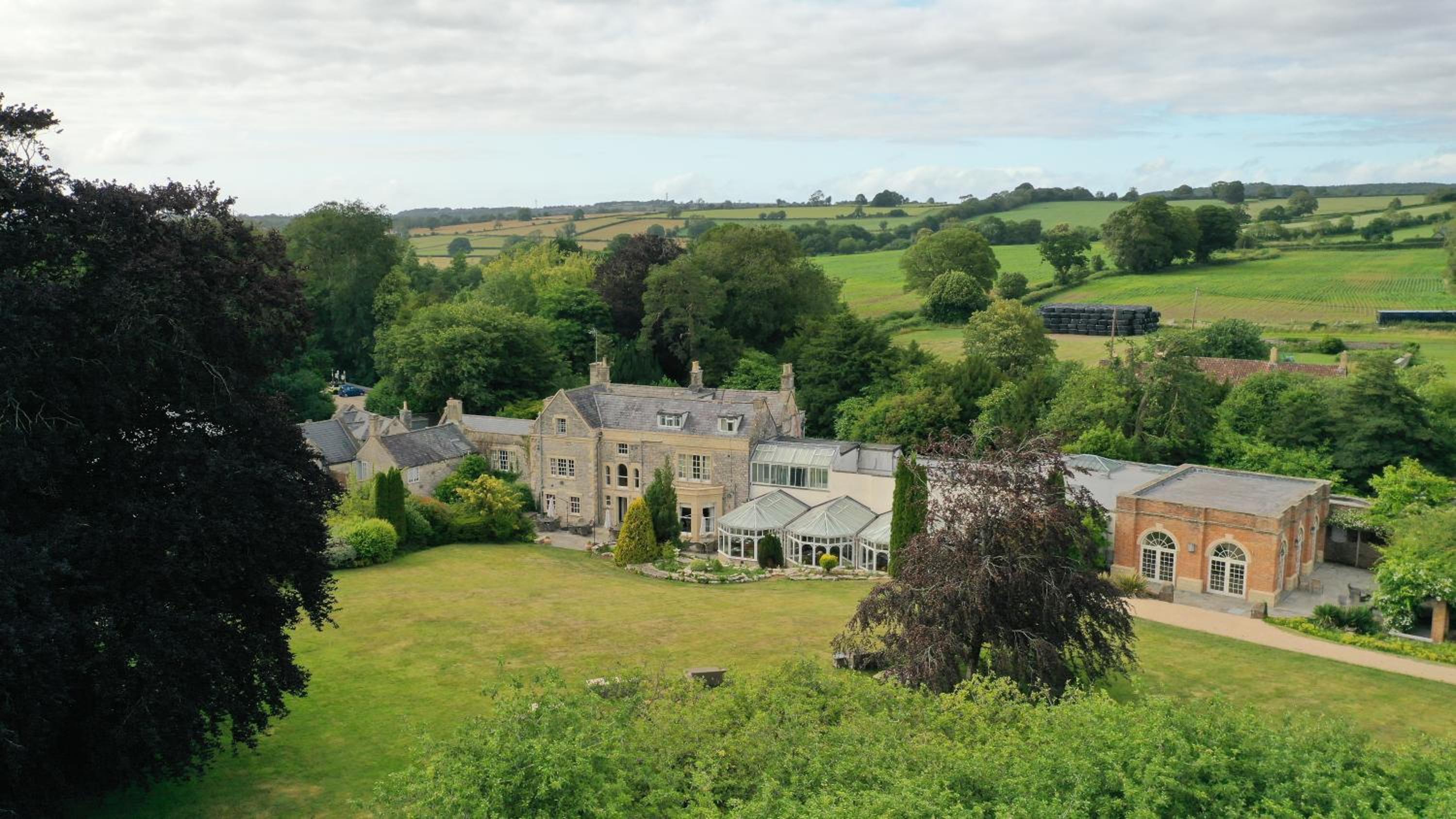 Shepton Mallet Vacations - Montigo Resorts, Somerset - Property Image 1