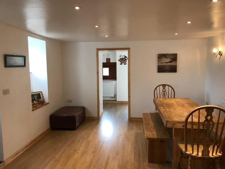 Hendra Retreat Piglets Cottage North Cornwall view 2