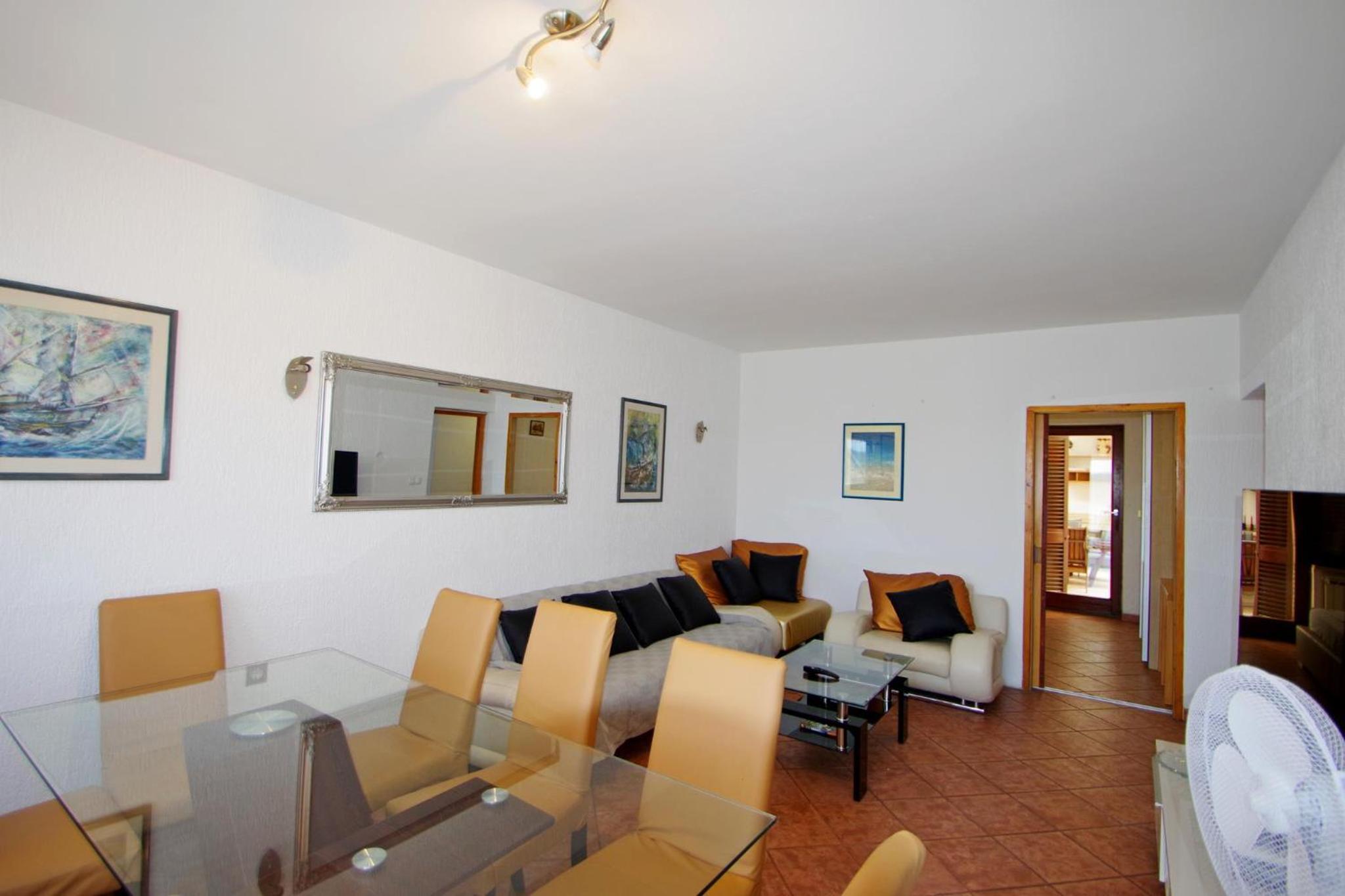 Apartment Leona
