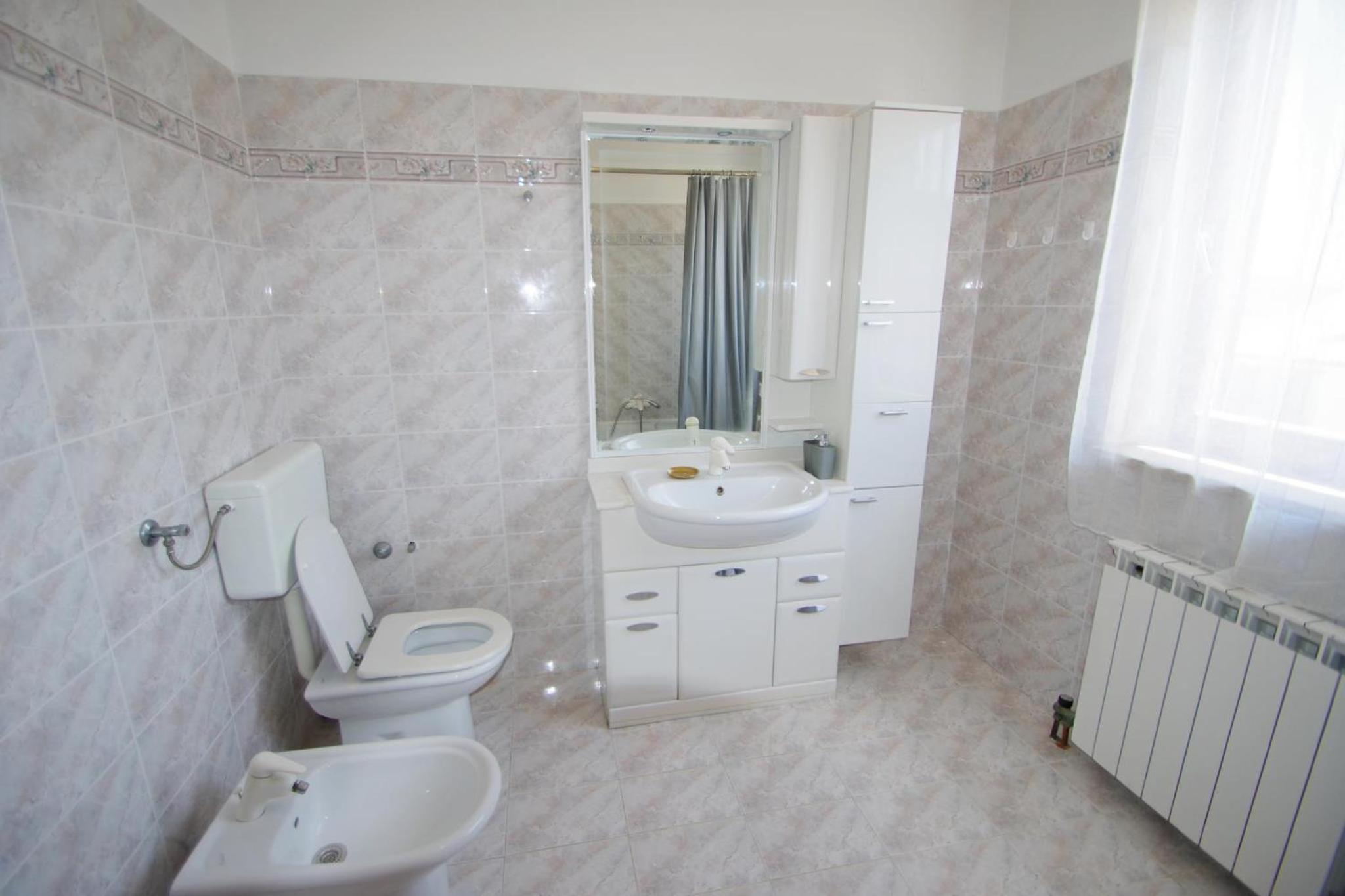 Apartment Leona
