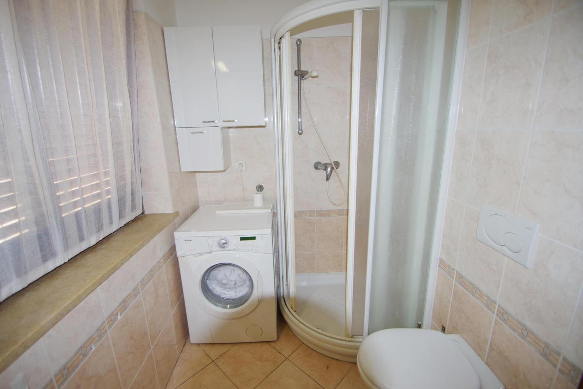 Apartment Leona