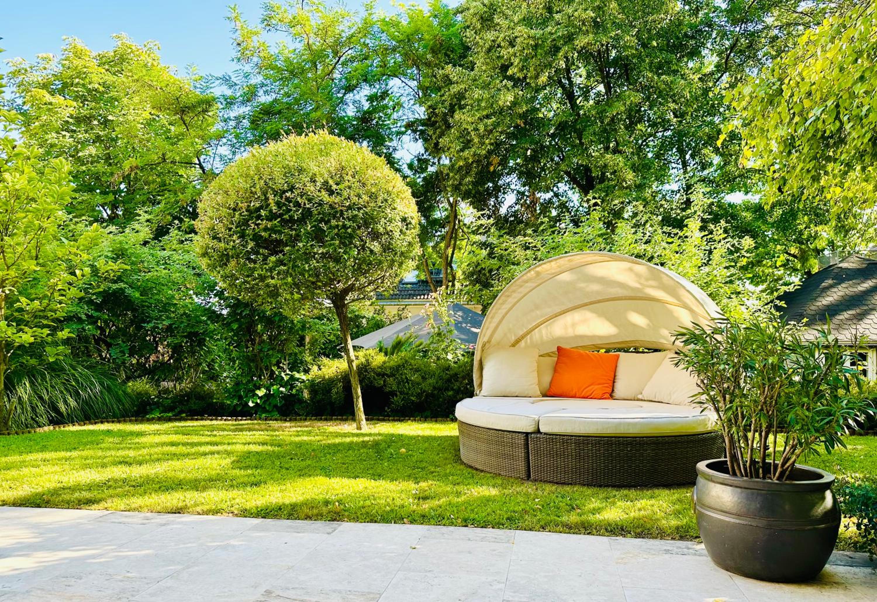 Garden View Apartment
