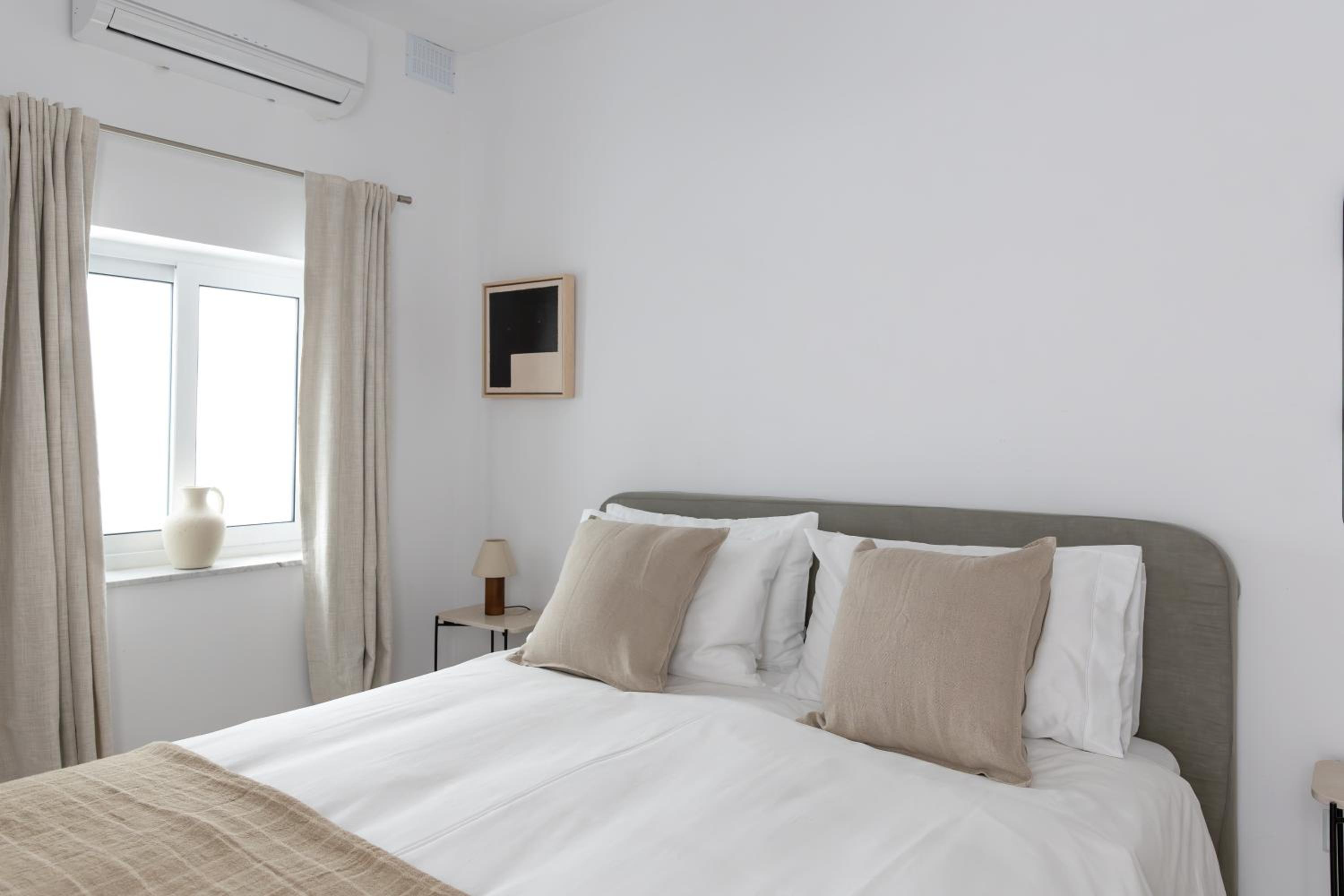 Modern Seafront 2BD Apartment with Terrace & Sea View - Xemxija — photo 5