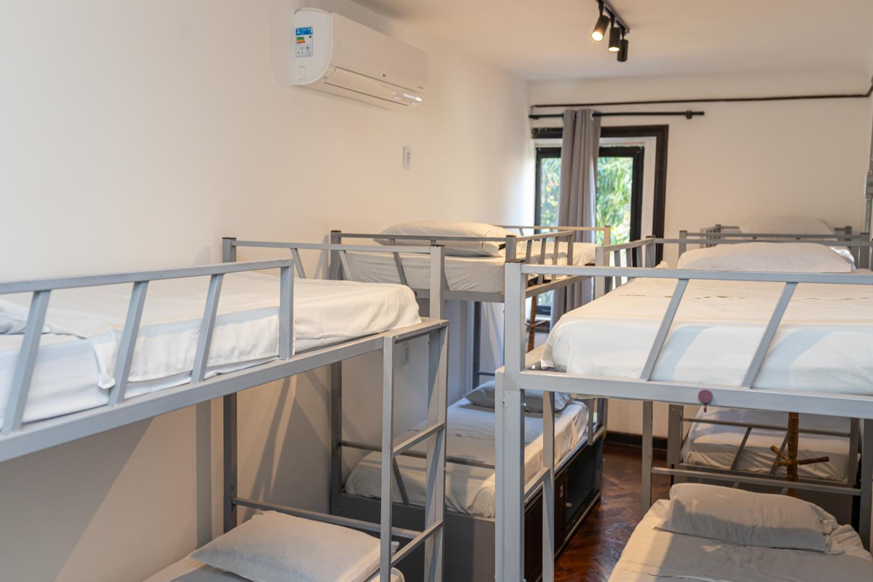Pura Vida Hostel