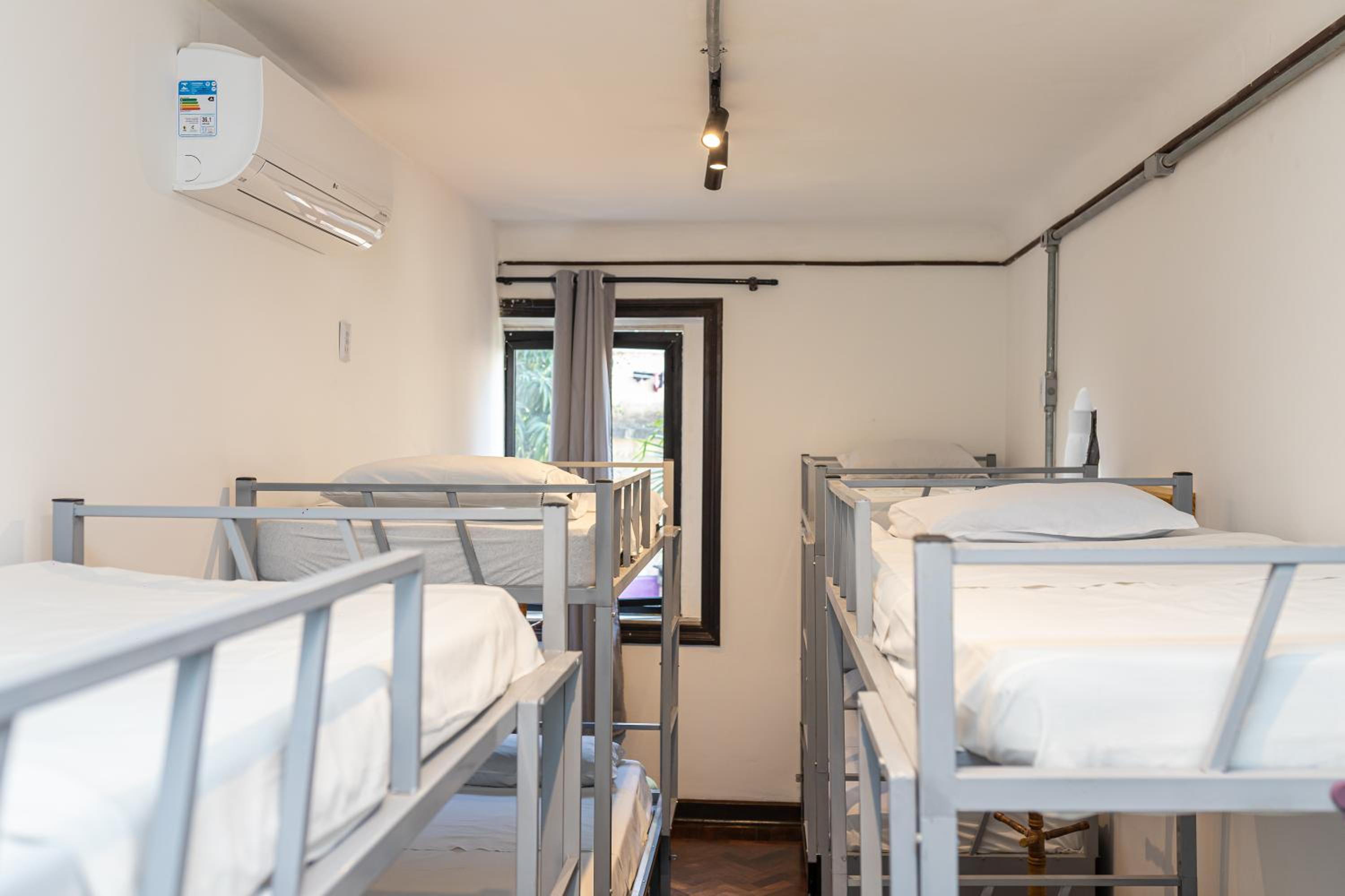 Pura Vida Hostel
