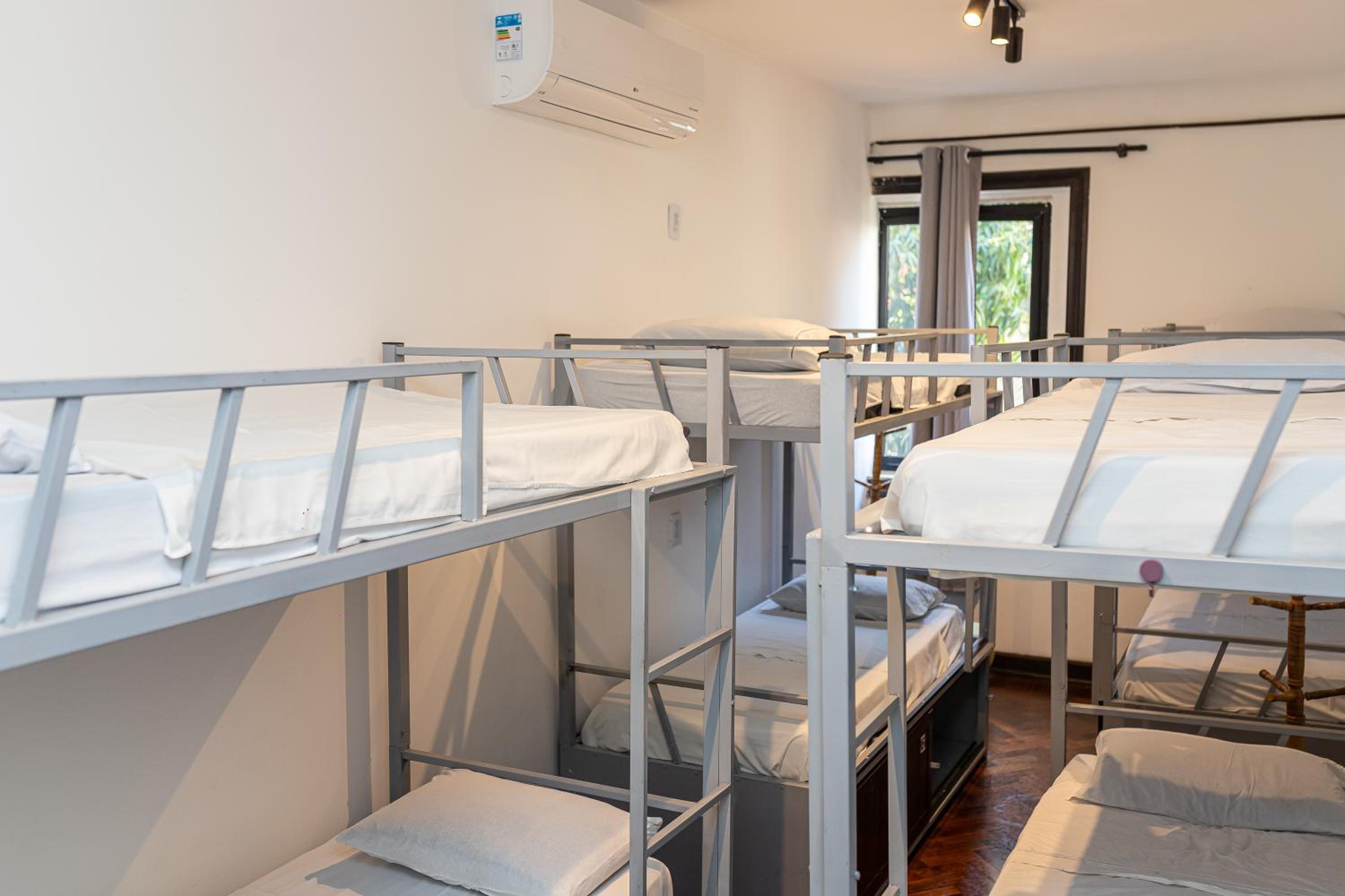 Pura Vida Hostel