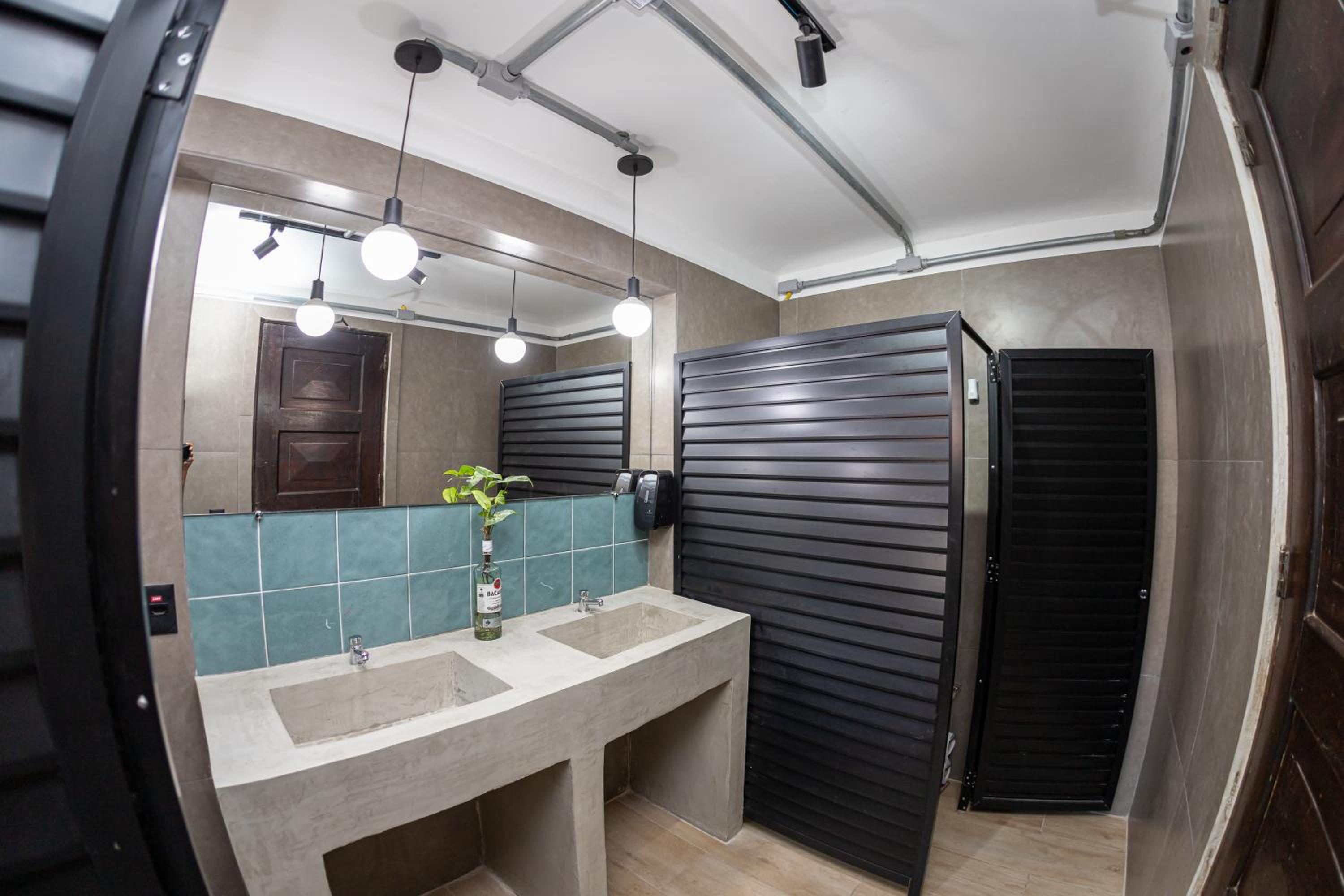 Pura Vida Hostel