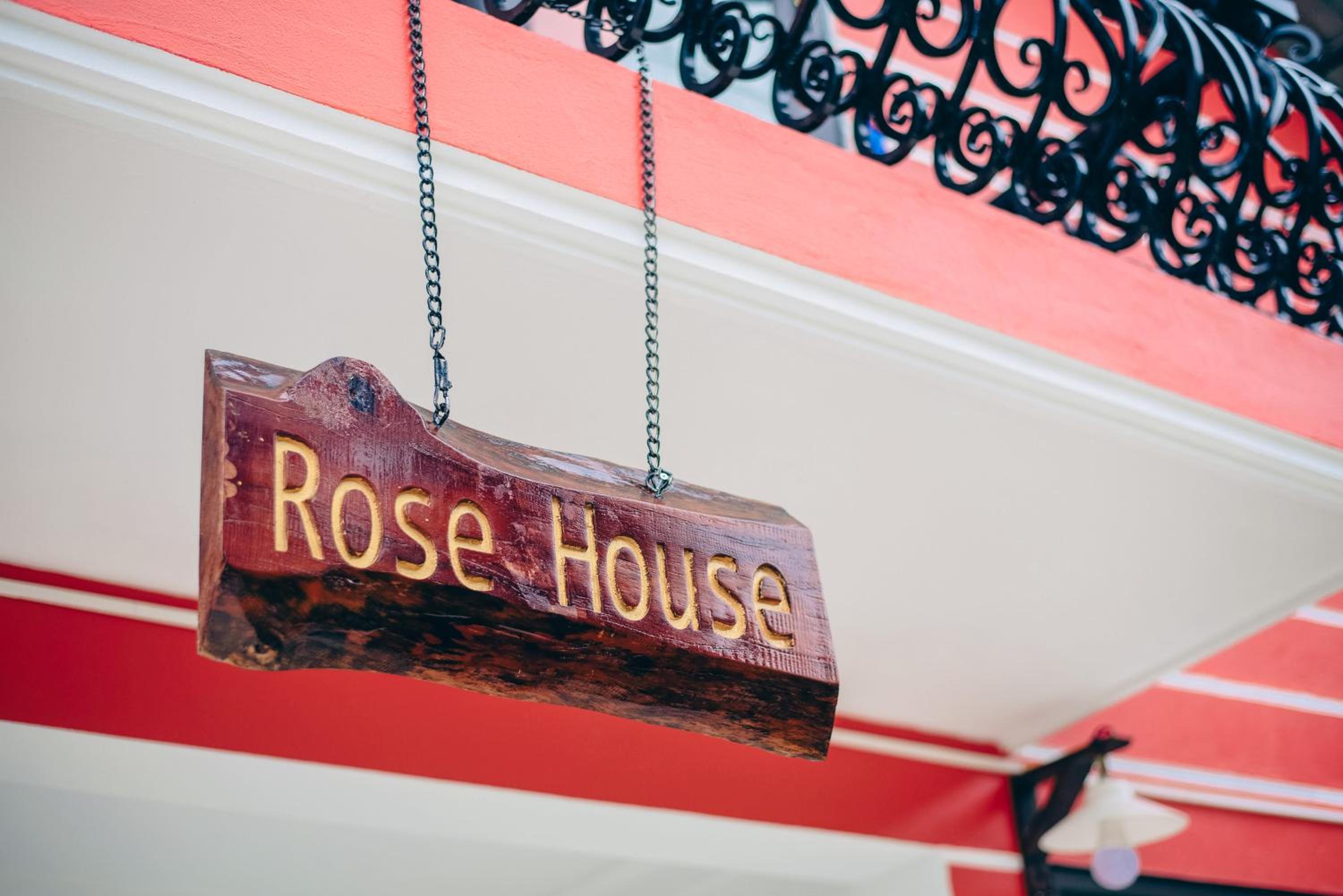 Rose house - homestay trong rừng view 2