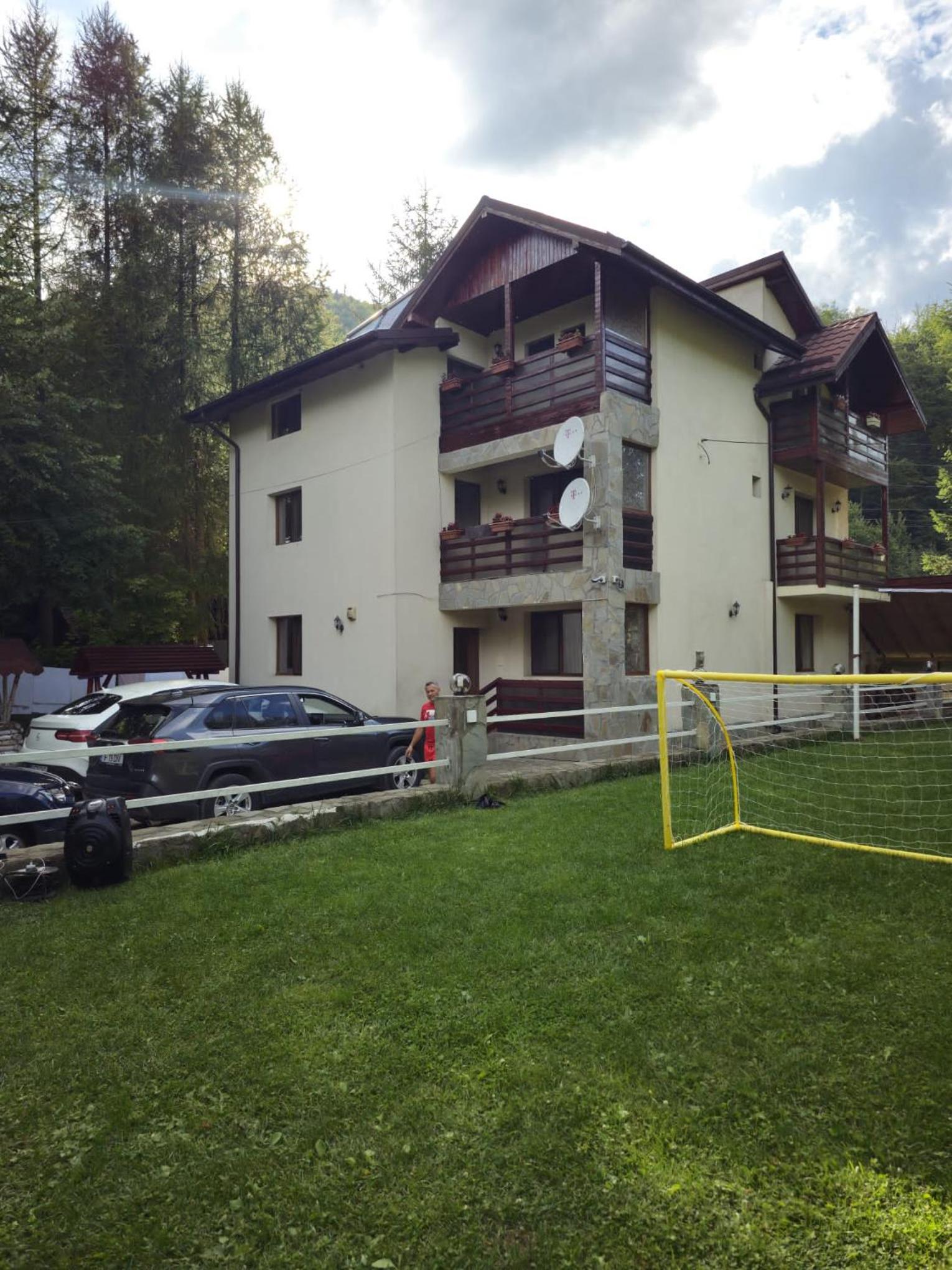 Photo 42