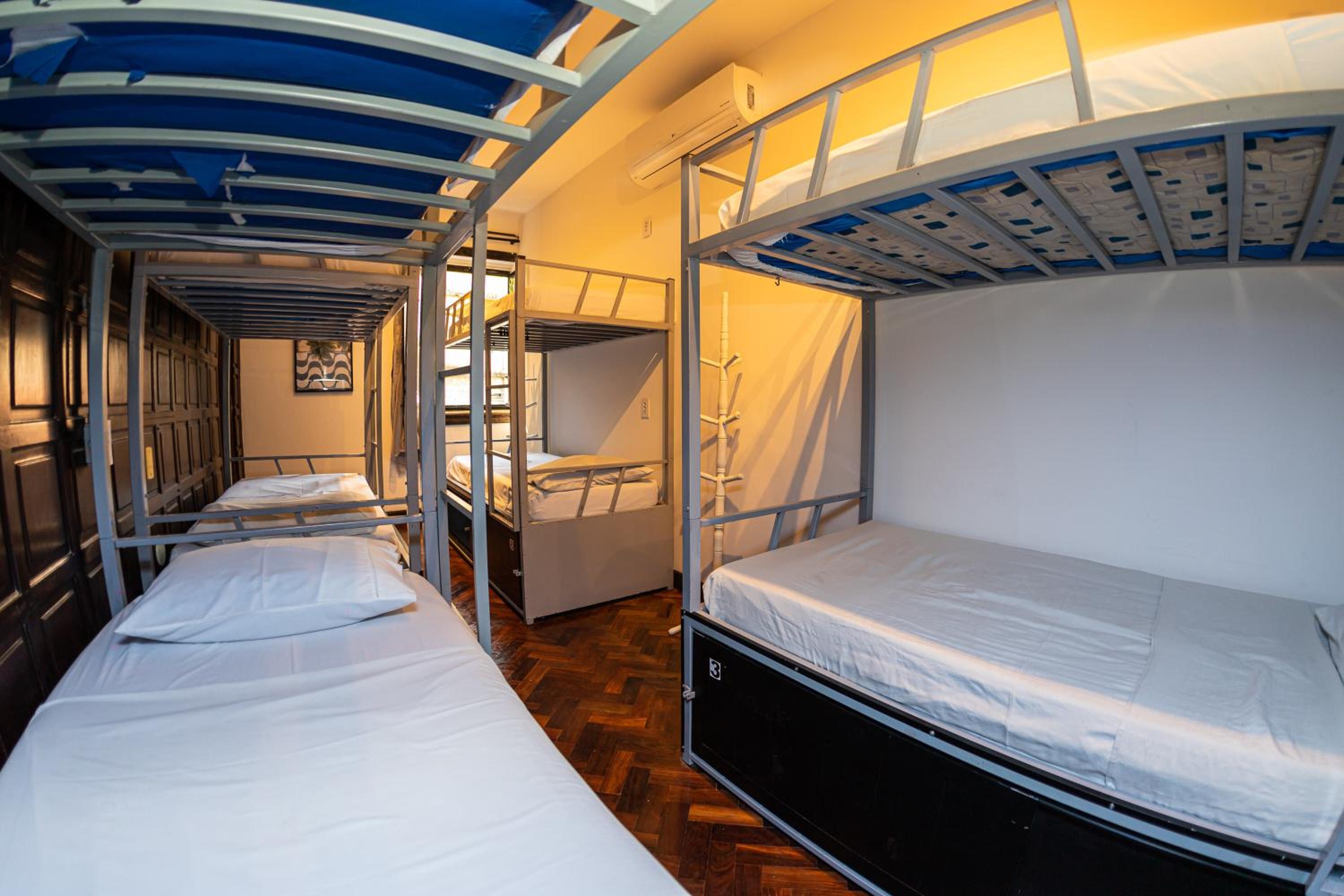 Pura Vida Hostel