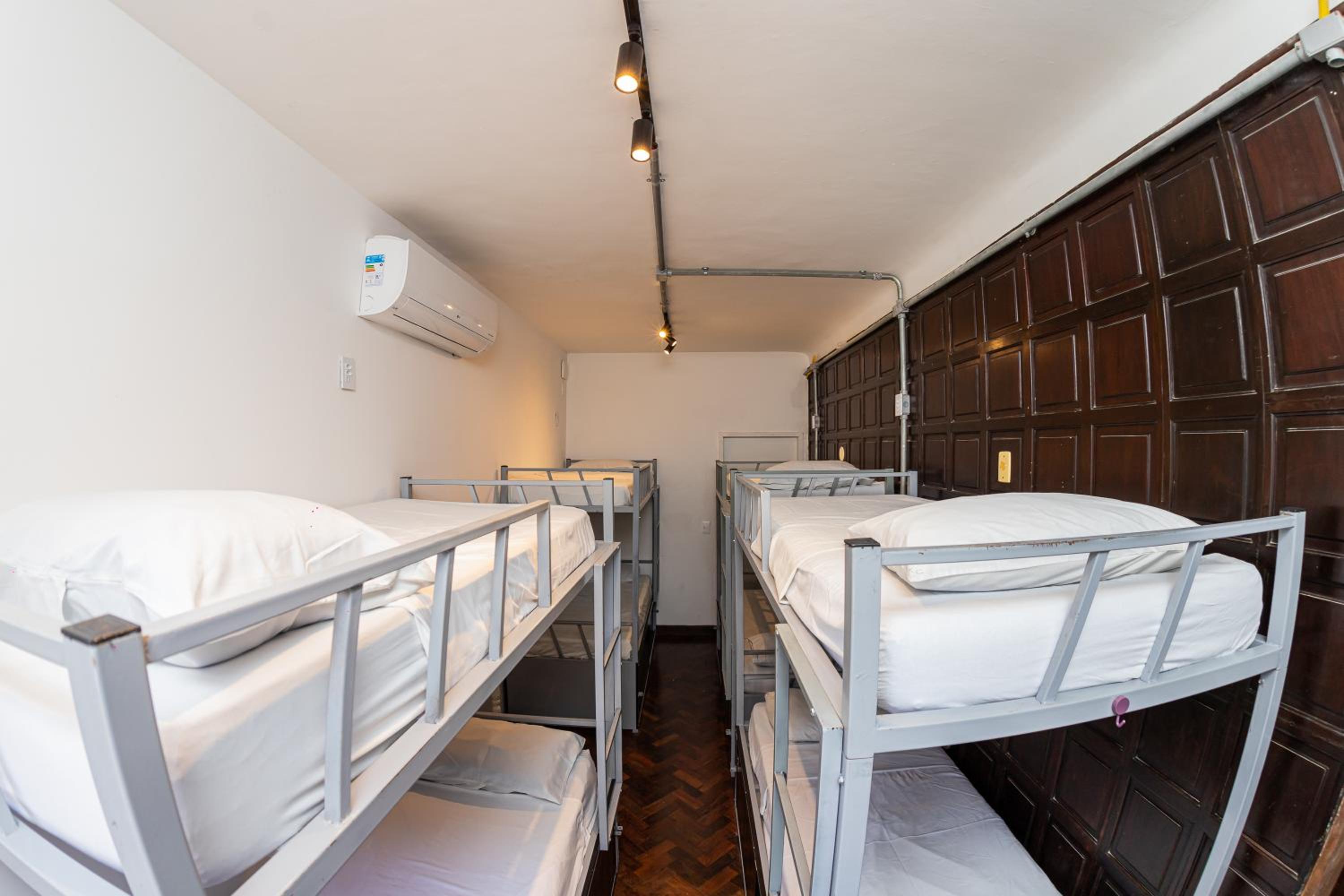 Pura Vida Hostel