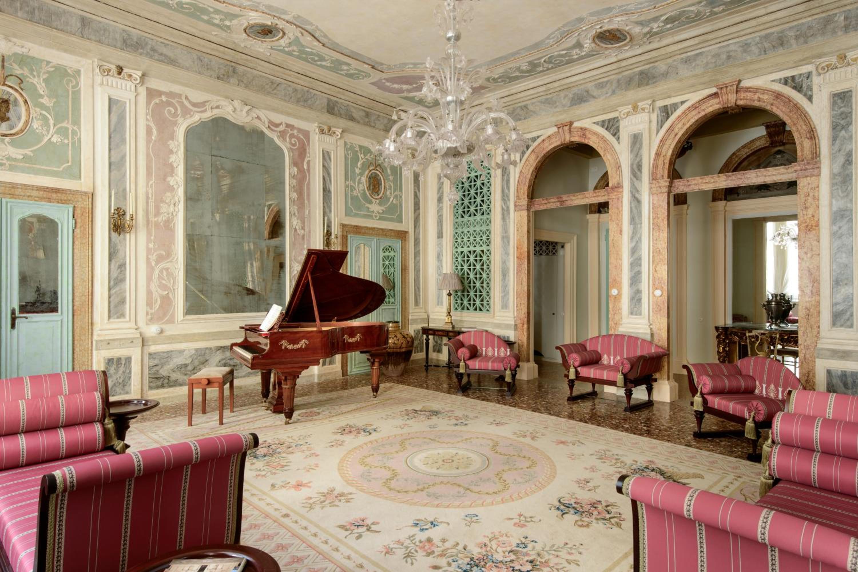 lounge