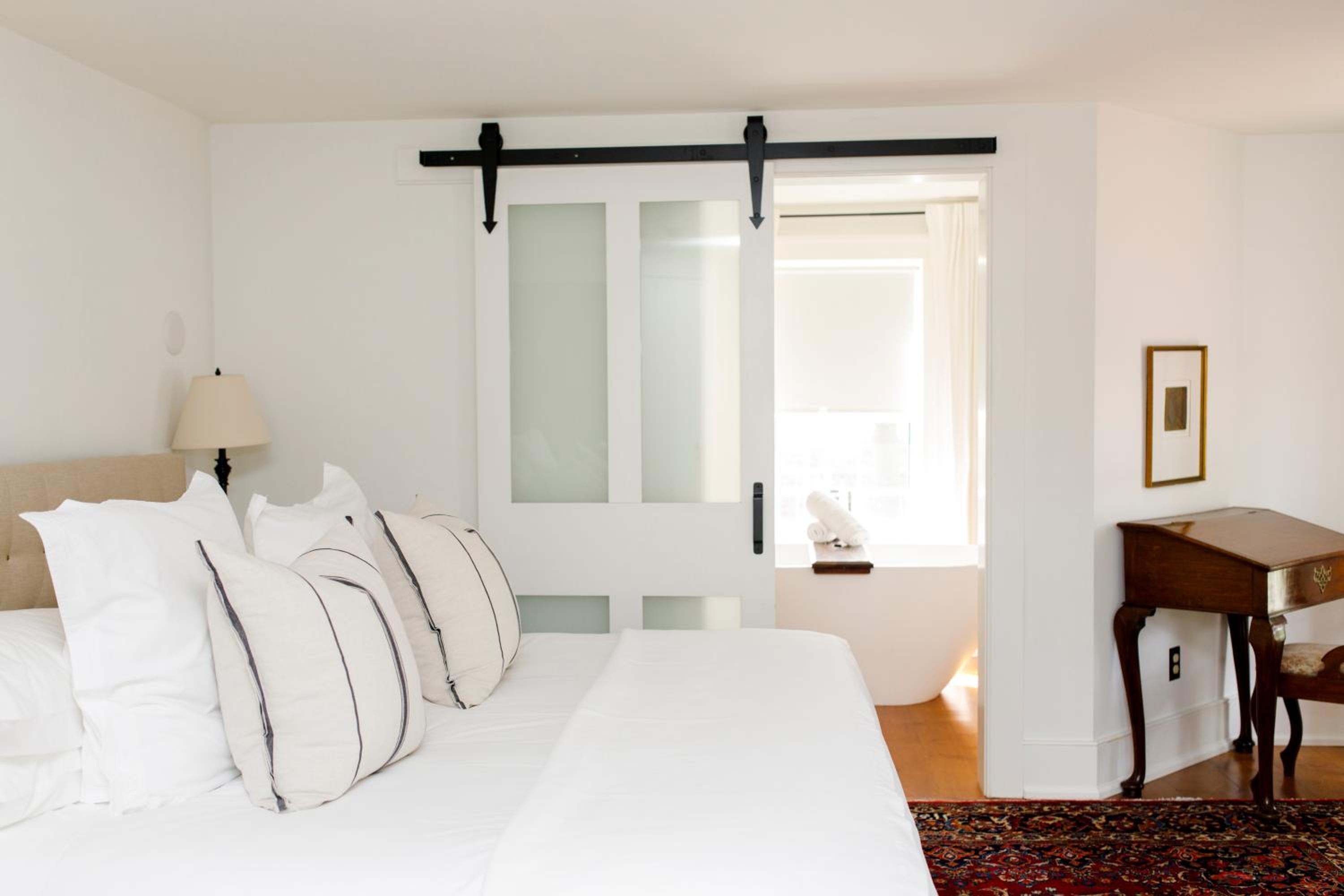 Woodbourne Inn