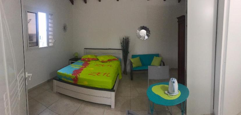 Beau Bungalow proche des plages view 4
