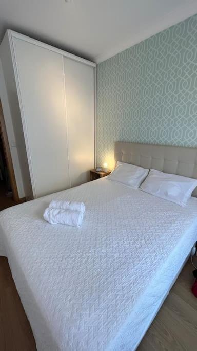 Charming apartment in Lisbon view 2